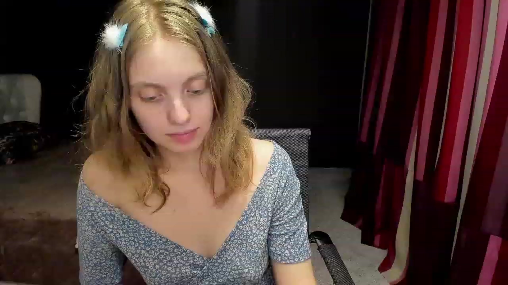 Gallery image thumbnail from OliviaWhites's myfreecams stream on, 06/14/2023, 21:26 image 5 of 20