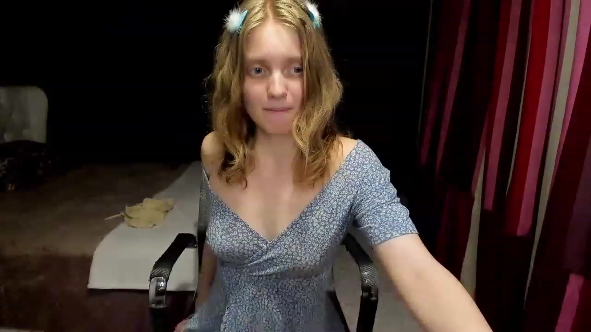 Gallery image thumbnail from OliviaWhites's myfreecams stream on, 06/14/2023, 21:26 image 7 of 20