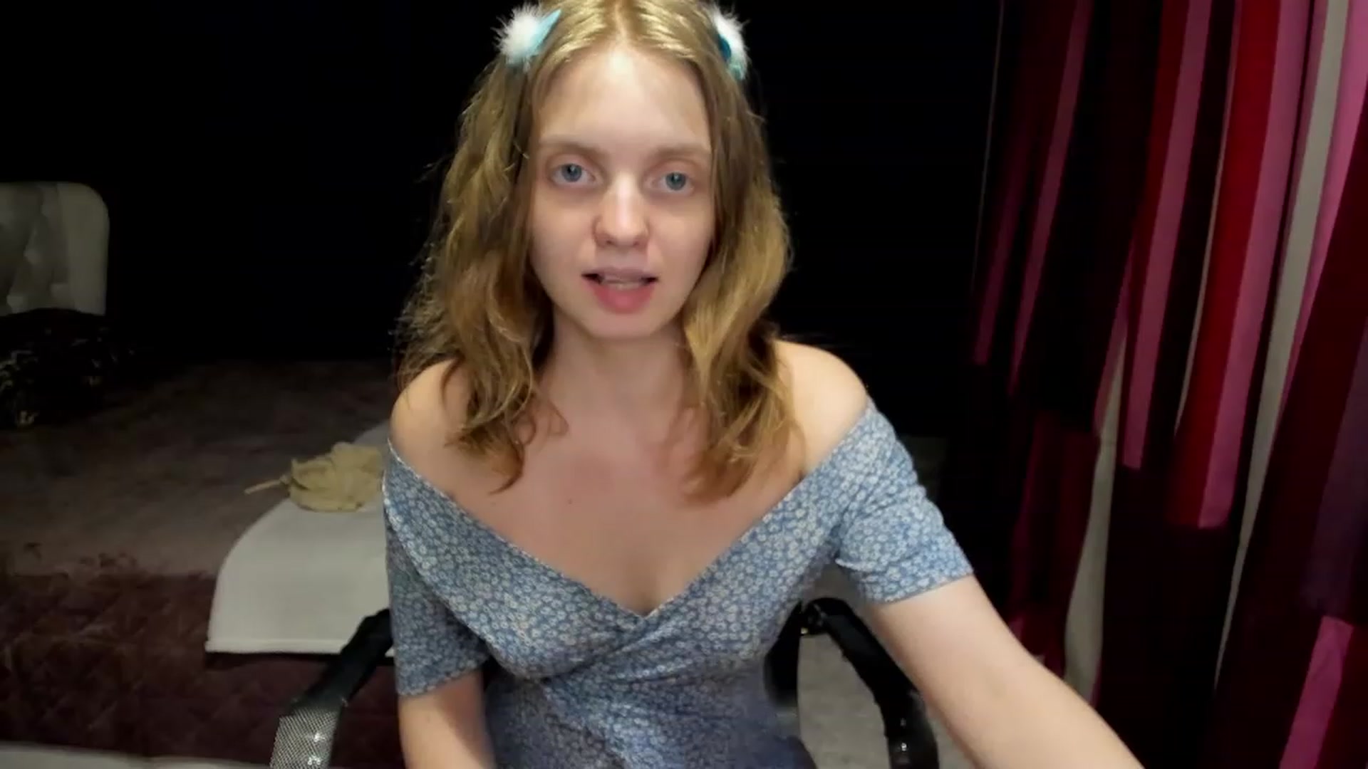Gallery image thumbnail from OliviaWhites's myfreecams stream on, 06/14/2023, 21:26 image 1 of 20
