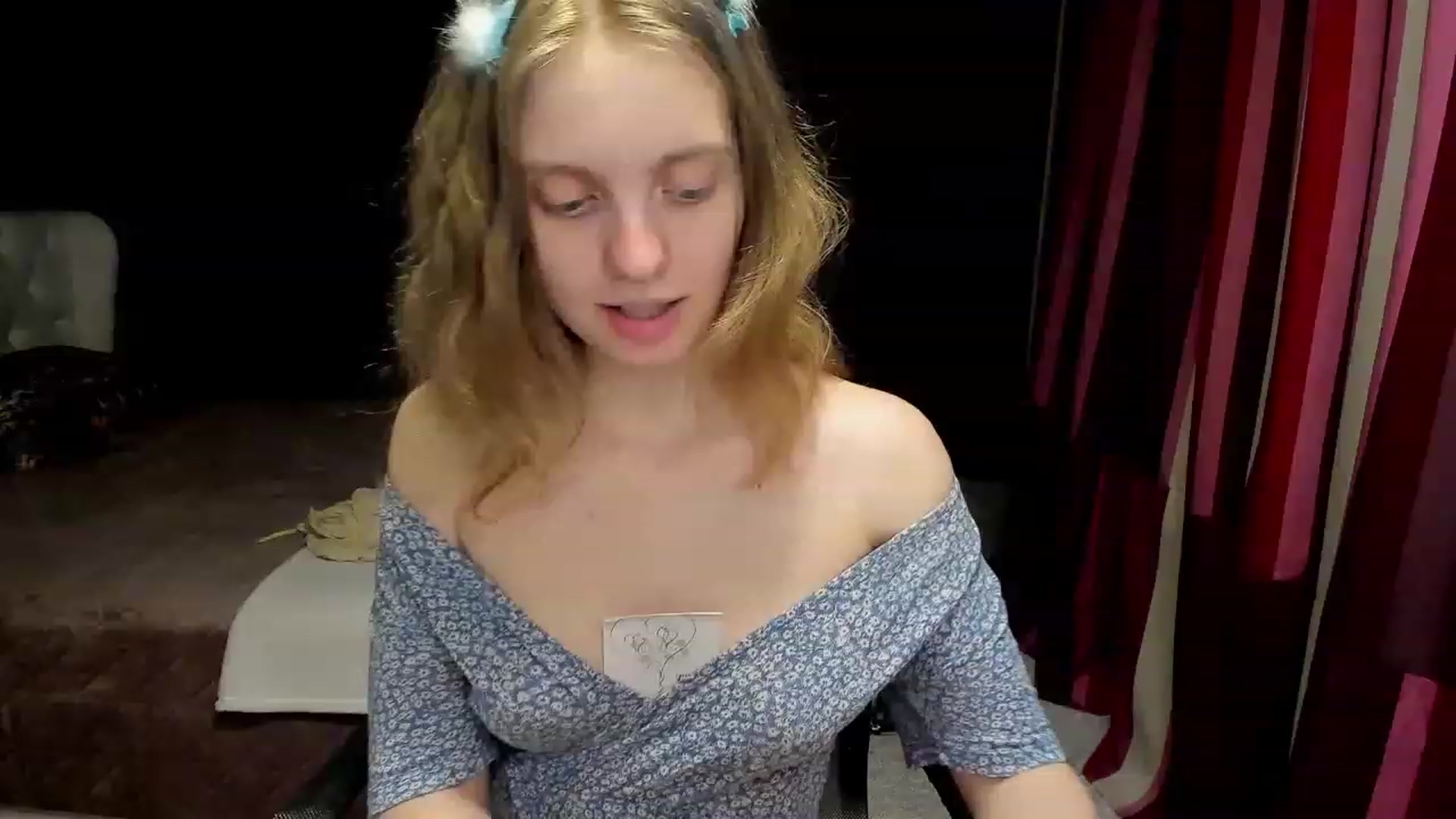 Gallery image thumbnail from OliviaWhites's myfreecams stream on, 06/14/2023, 21:26 image 11 of 20