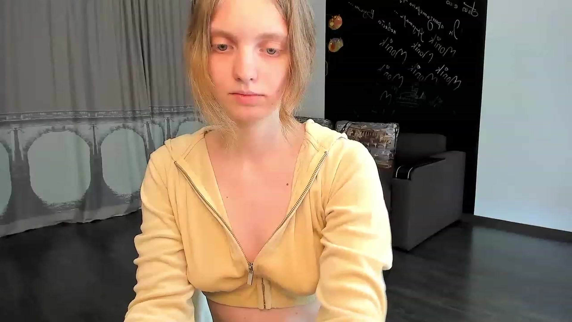 Gallery image thumbnail from OliviaWhites's myfreecams stream on, 06/16/2023, 09:47 image 7 of 20