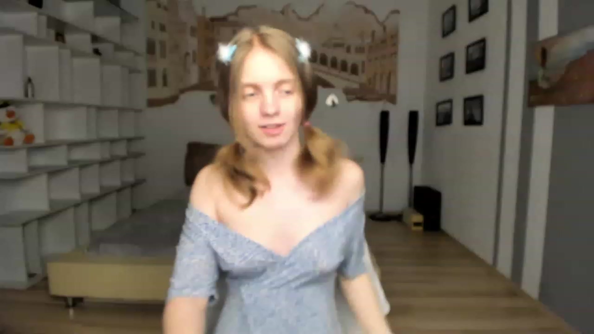 Gallery image thumbnail from OliviaWhites's myfreecams stream on, 06/16/2023, 18:42 image 17 of 20