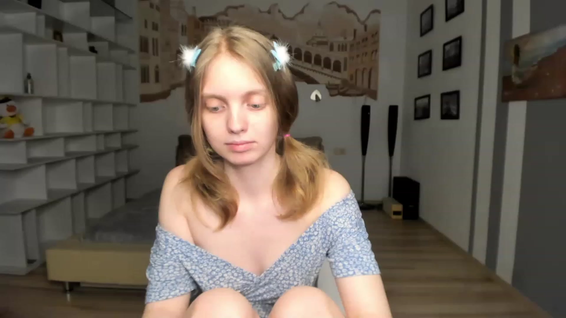 Gallery image thumbnail from OliviaWhites's myfreecams stream on, 06/16/2023, 18:42 image 7 of 20