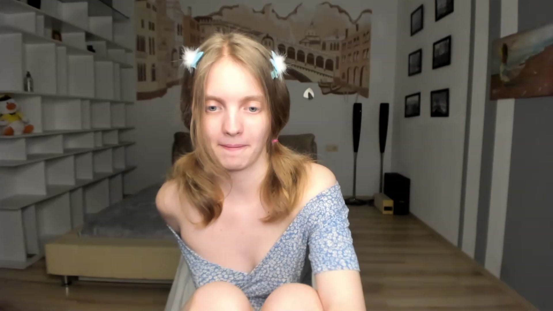 Gallery image thumbnail from OliviaWhites's myfreecams stream on, 06/16/2023, 18:42 image 11 of 20