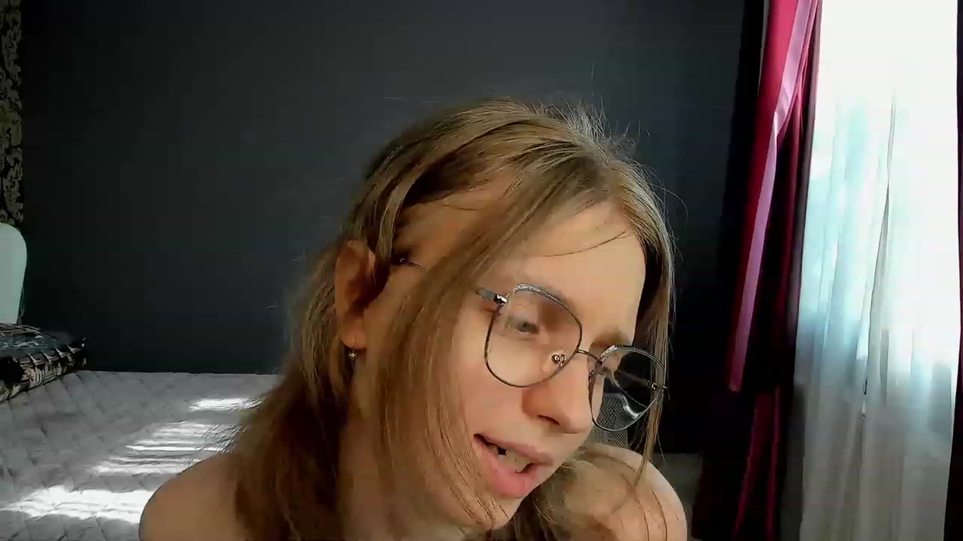 Gallery image thumbnail from OliviaWhites's myfreecams stream on, 06/18/2023, 05:58 image 7 of 20