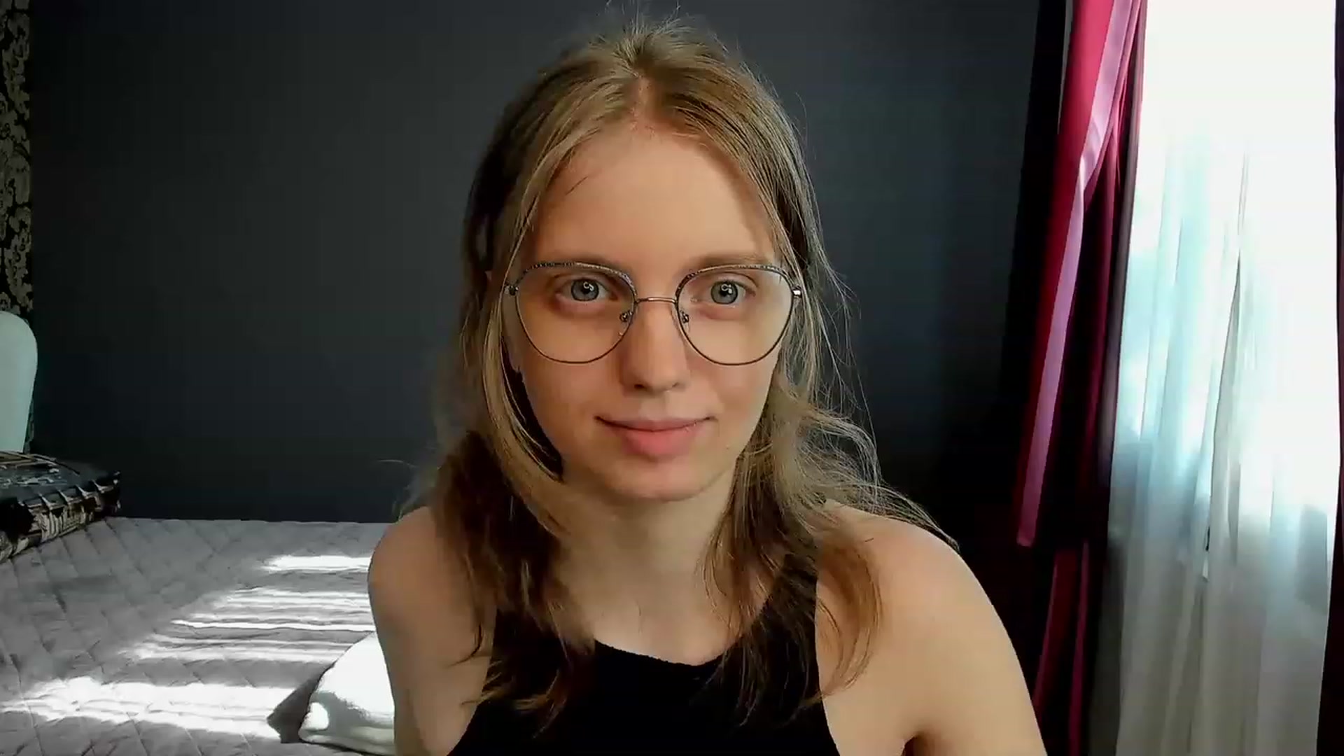Gallery image thumbnail from OliviaWhites's myfreecams stream on, 06/18/2023, 05:58 image 5 of 20