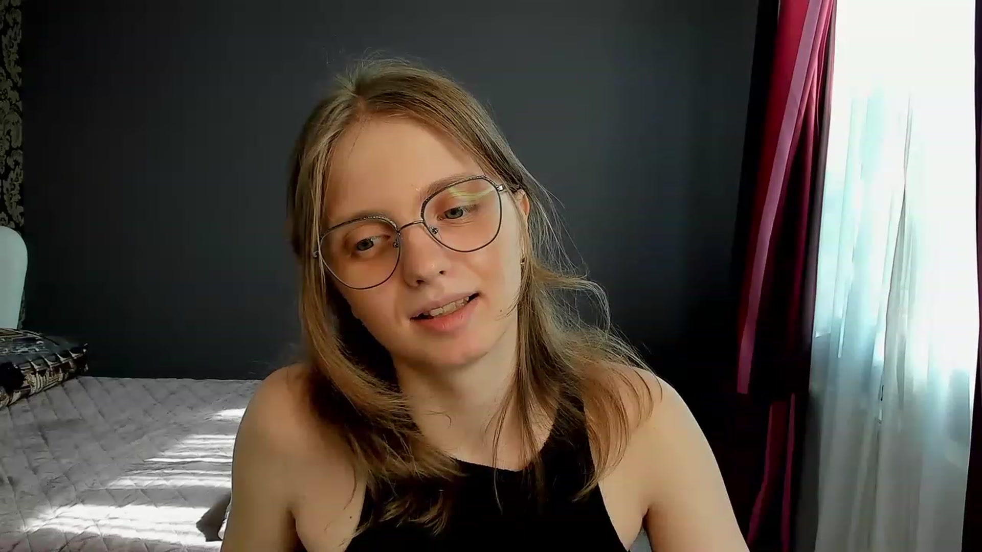 Gallery image thumbnail from OliviaWhites's myfreecams stream on, 06/18/2023, 05:58 image 17 of 20