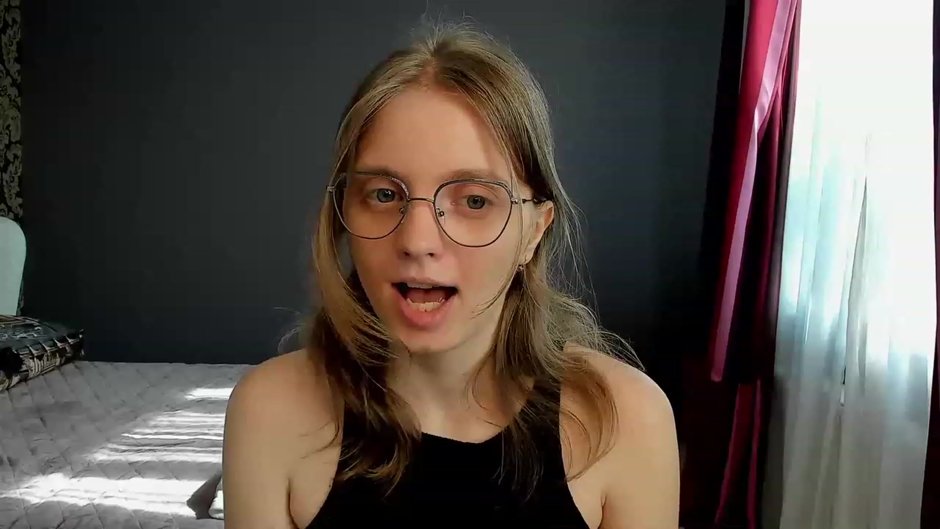 Gallery image thumbnail from OliviaWhites's myfreecams stream on, 06/18/2023, 05:58 image 6 of 20