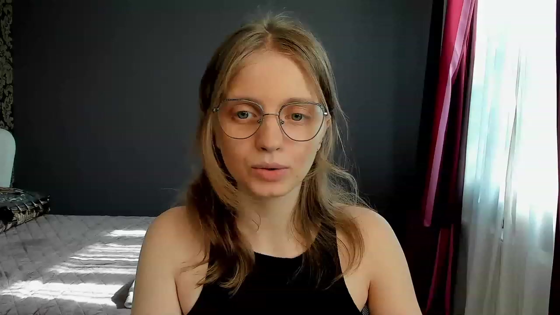 Gallery image thumbnail from OliviaWhites's myfreecams stream on, 06/18/2023, 05:58 image 3 of 20