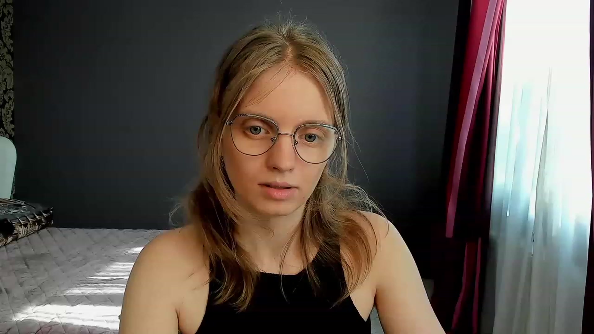 Gallery image thumbnail from OliviaWhites's myfreecams stream on, 06/18/2023, 05:58 image 16 of 20