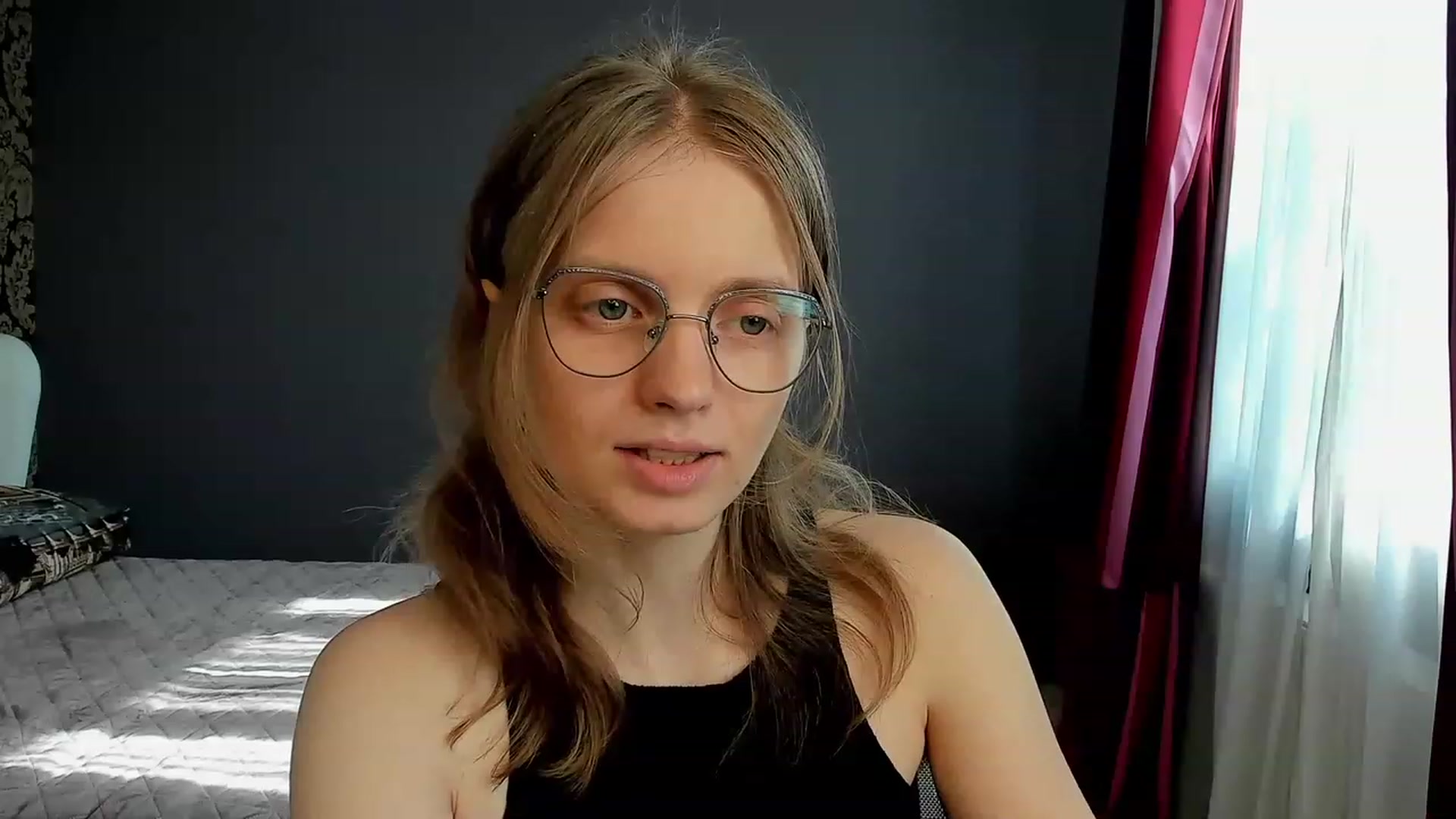 Gallery image thumbnail from OliviaWhites's myfreecams stream on, 06/18/2023, 05:58 image 4 of 20