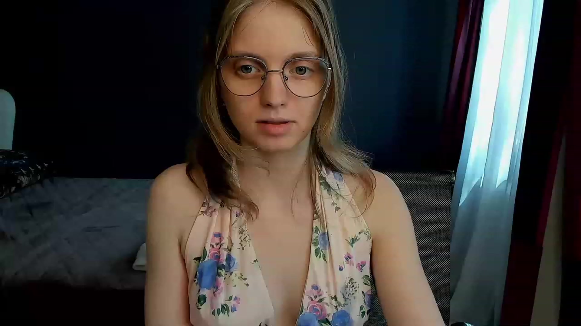 Gallery image thumbnail from OliviaWhites's myfreecams stream on, 06/18/2023, 09:23 image 5 of 20