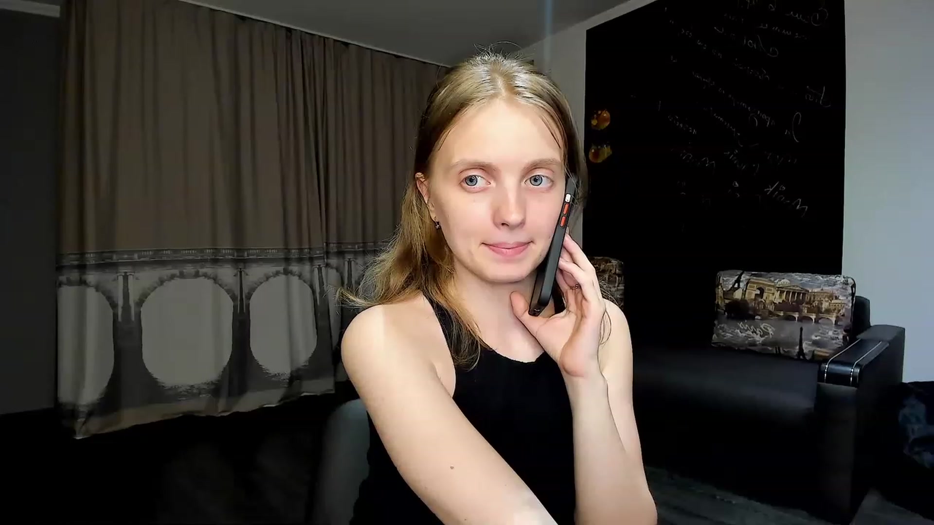 Gallery image thumbnail from OliviaWhites's myfreecams stream on, 06/18/2023, 18:16 image 18 of 20