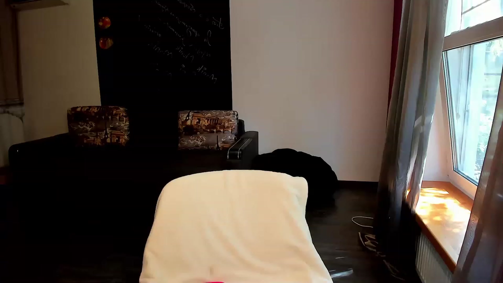 Gallery image thumbnail from OliviaWhites's myfreecams stream on, 06/19/2023, 07:45 image 15 of 20