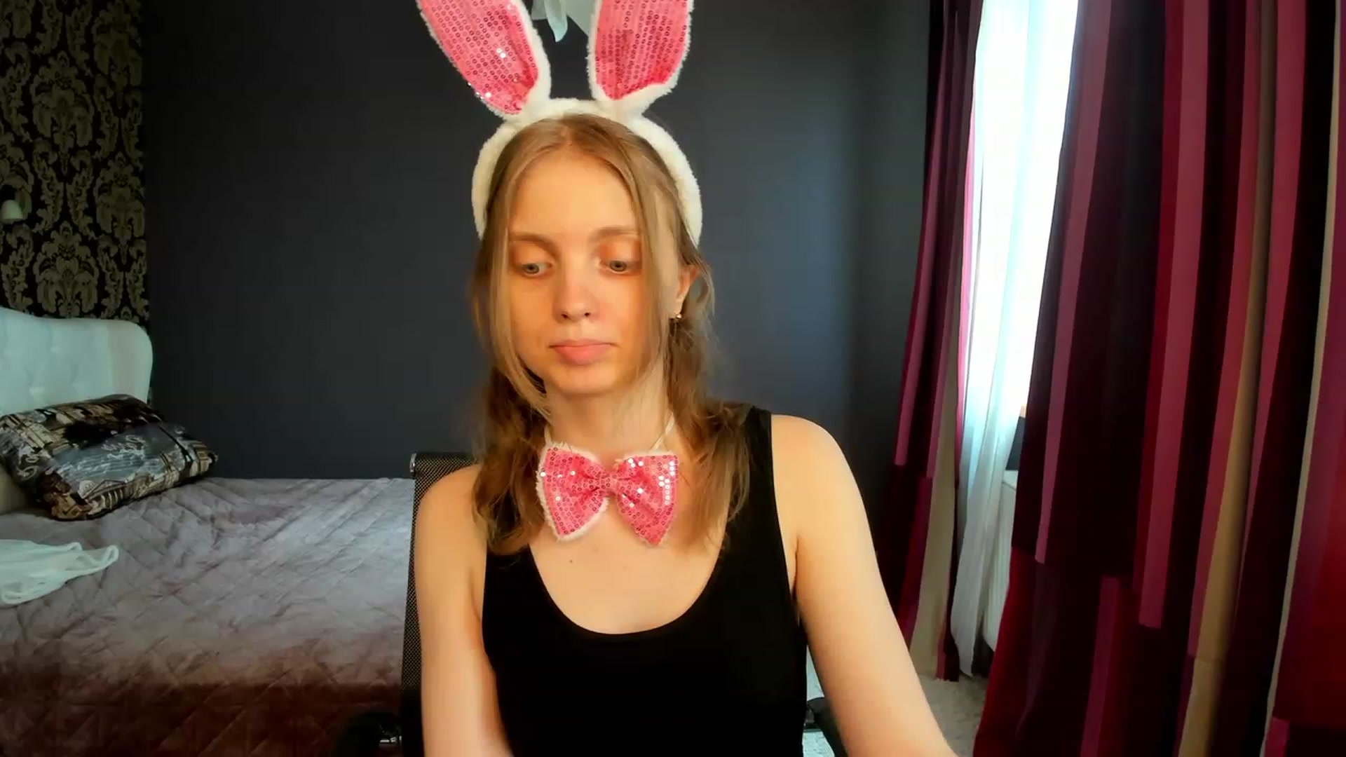Gallery image thumbnail from OliviaWhites's myfreecams stream on, 06/21/2023, 07:13 image 18 of 20