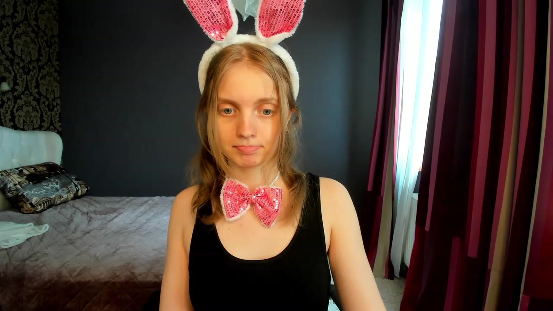 Gallery image thumbnail from OliviaWhites's myfreecams stream on, 06/21/2023, 07:13 image 19 of 20