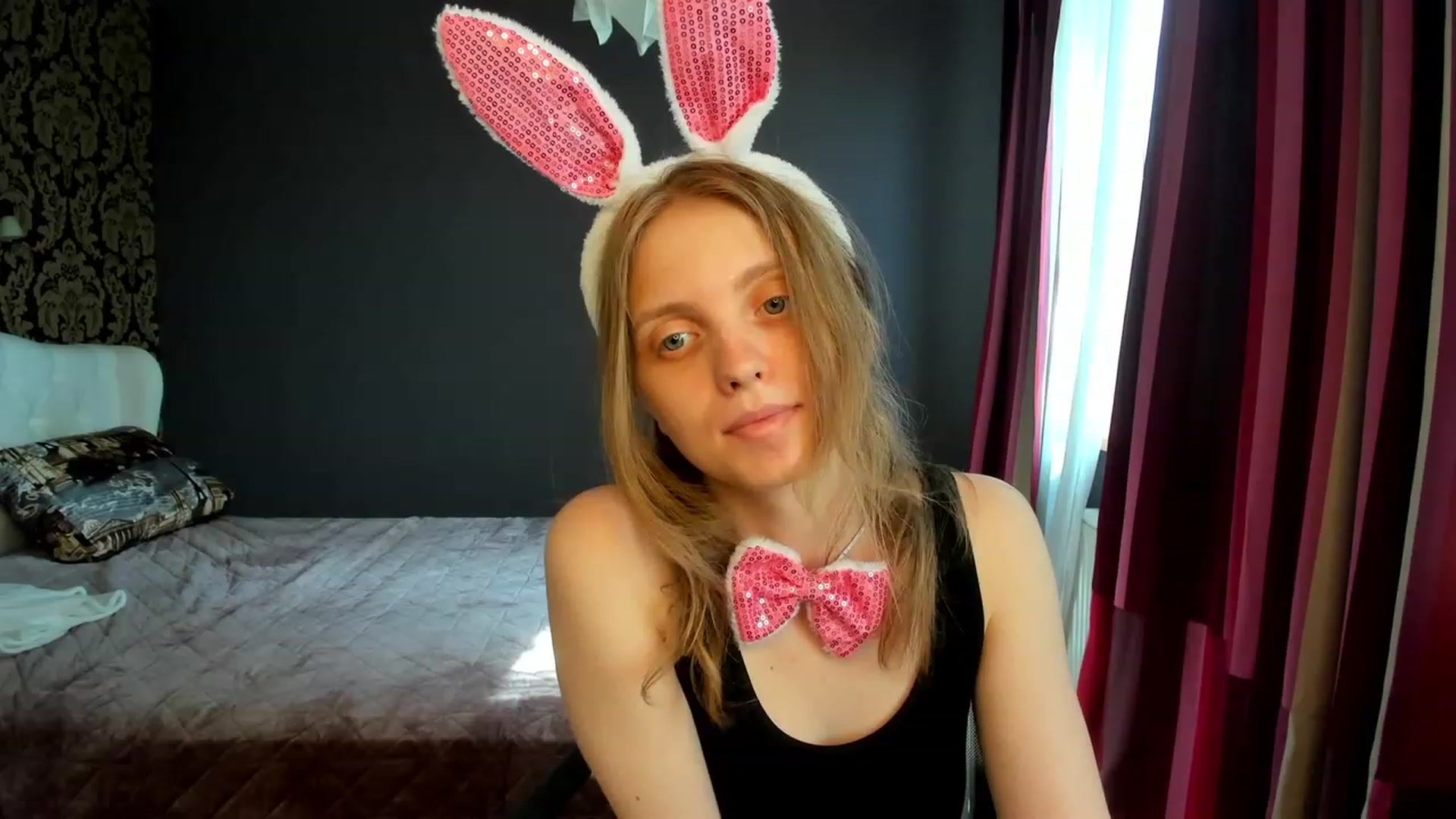 Gallery image thumbnail from OliviaWhites's myfreecams stream on, 06/21/2023, 07:13 image 9 of 20