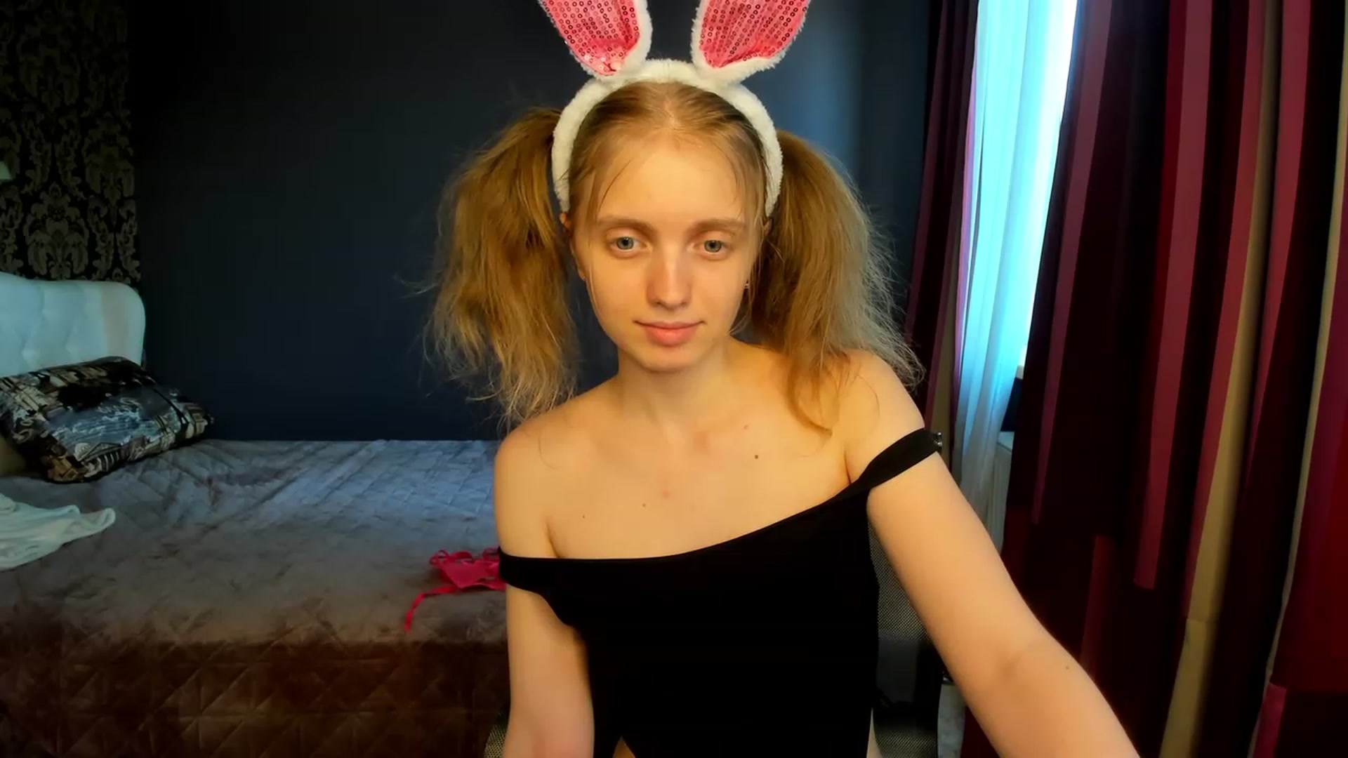 Gallery image thumbnail from OliviaWhites's myfreecams stream on, 06/21/2023, 11:06 image 20 of 20