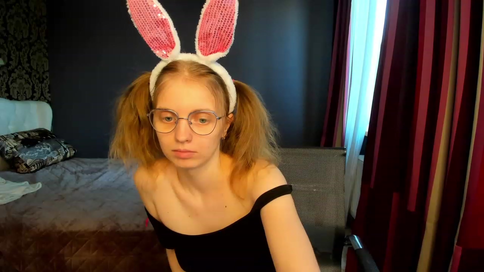 Gallery image thumbnail from OliviaWhites's myfreecams stream on, 06/21/2023, 11:06 image 19 of 20