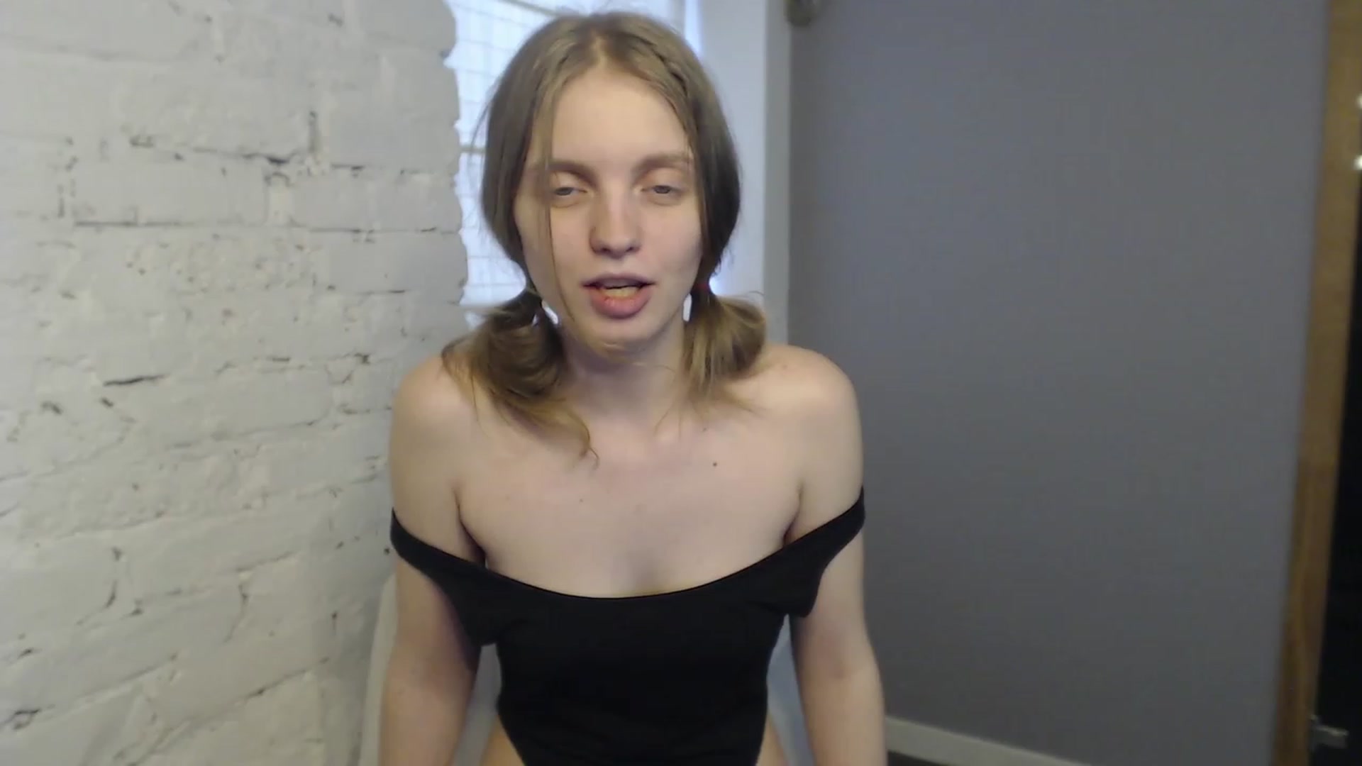 Gallery image thumbnail from OliviaWhites's myfreecams stream on, 06/23/2023, 10:47 image 20 of 20