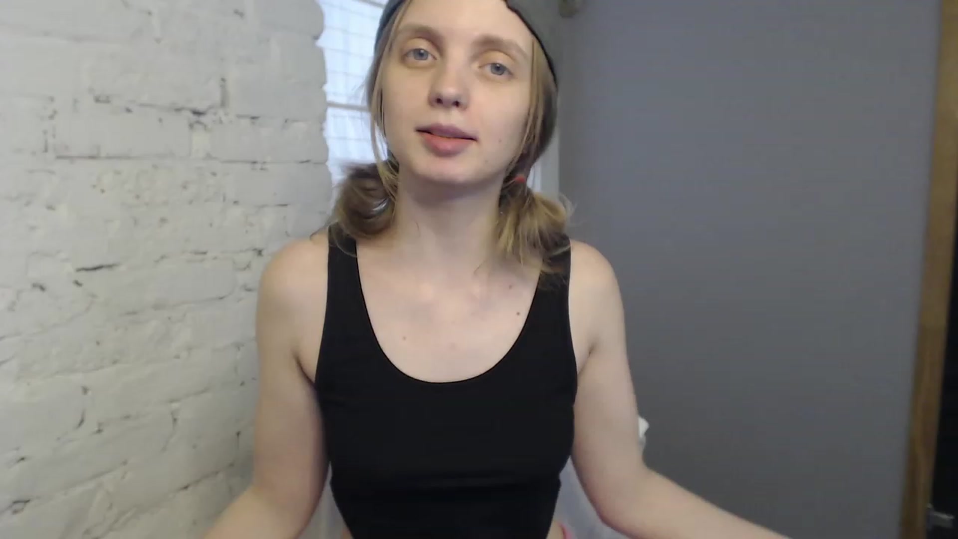 Gallery image thumbnail from OliviaWhites's myfreecams stream on, 06/23/2023, 10:47 image 16 of 20