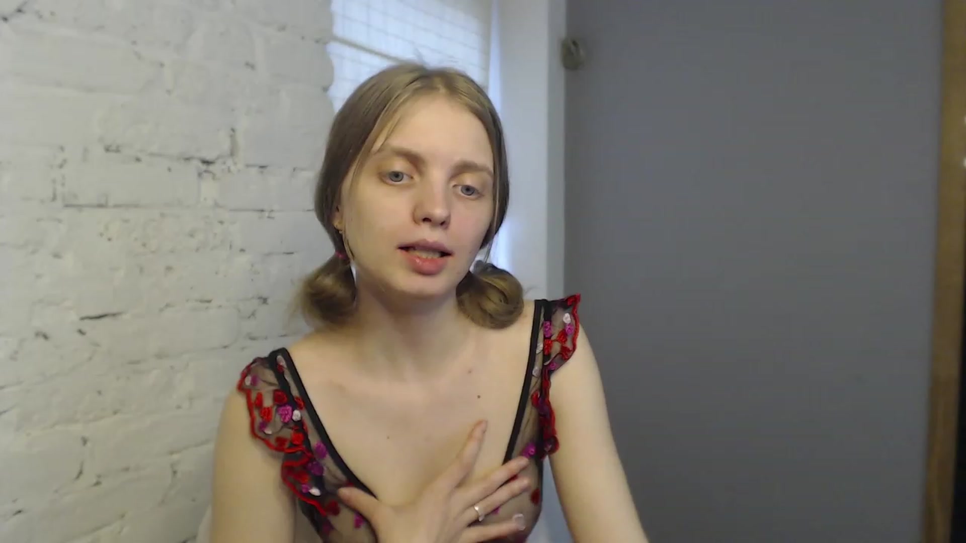Gallery image thumbnail from OliviaWhites's myfreecams stream on, 06/23/2023, 10:47 image 1 of 20