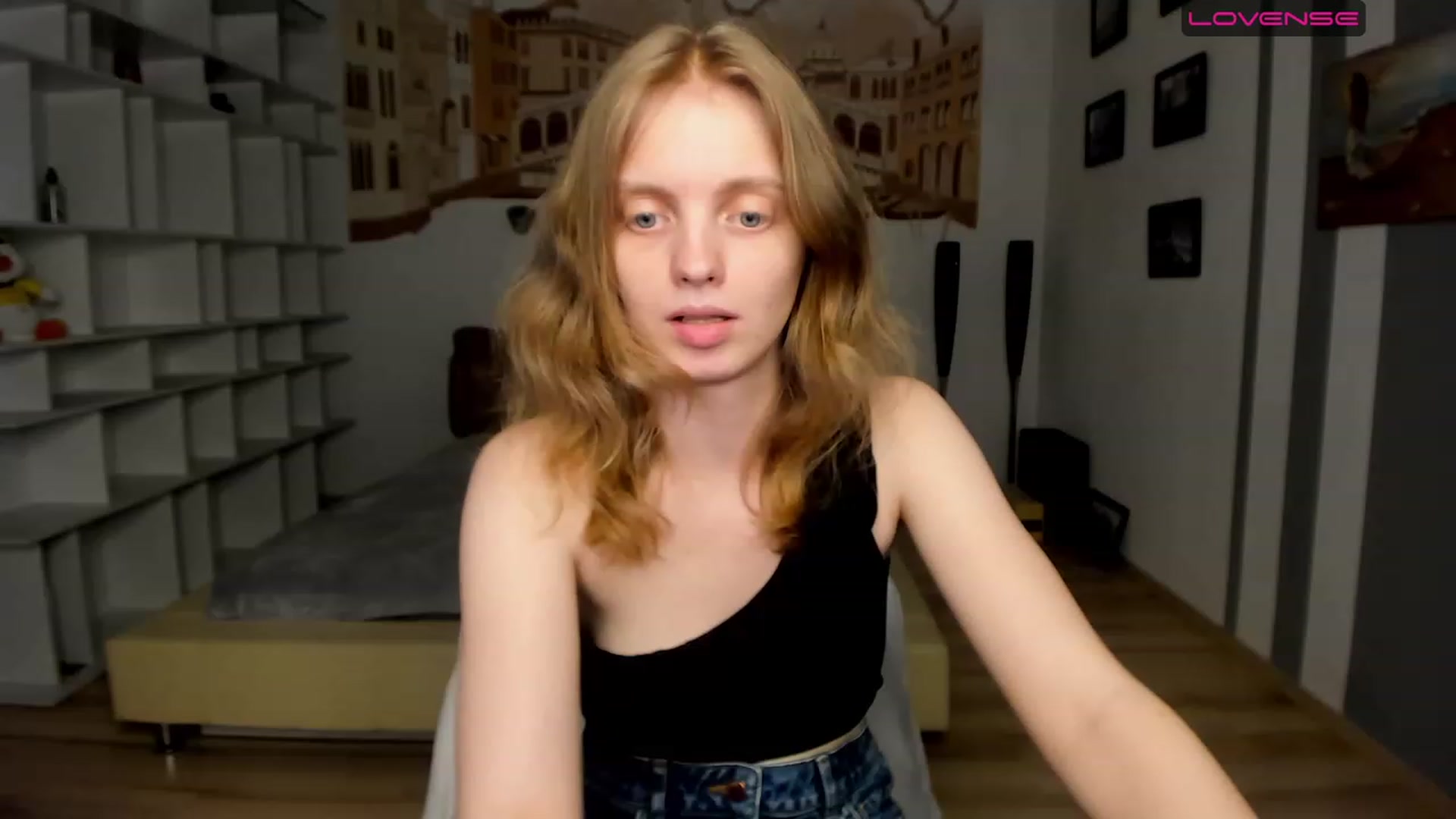 Gallery image thumbnail from OliviaWhites's myfreecams stream on, 06/25/2023, 08:57 image 9 of 20