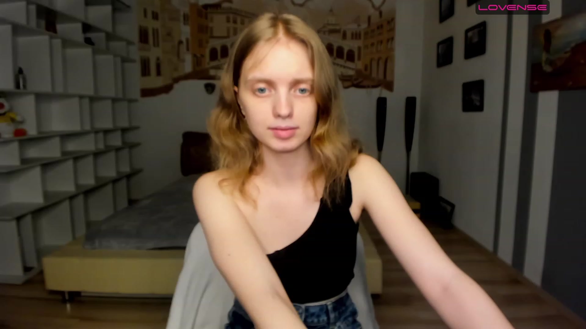 Gallery image thumbnail from OliviaWhites's myfreecams stream on, 06/25/2023, 08:57 image 8 of 20