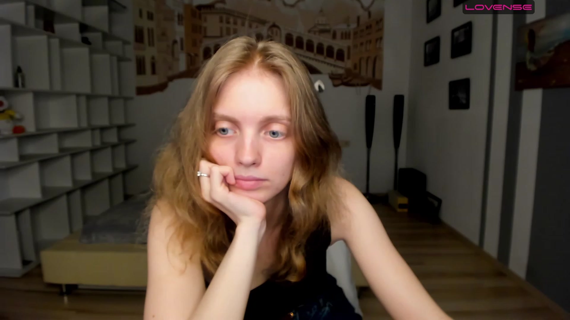 Gallery image thumbnail from OliviaWhites's myfreecams stream on, 06/25/2023, 08:57 image 16 of 20