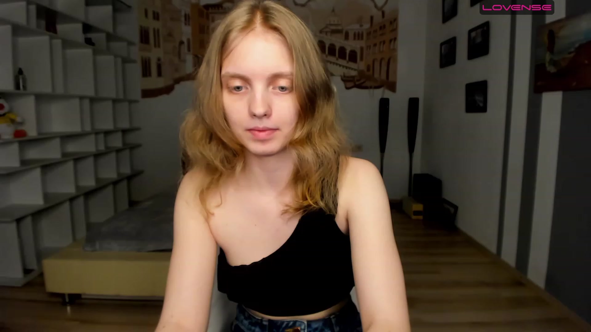Gallery image thumbnail from OliviaWhites's myfreecams stream on, 06/25/2023, 08:57 image 6 of 20