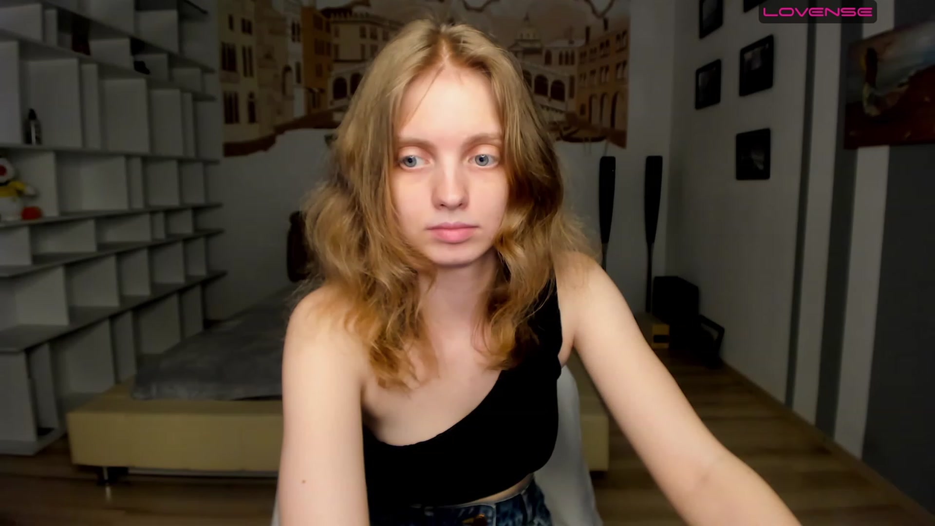 Gallery image thumbnail from OliviaWhites's myfreecams stream on, 06/25/2023, 08:57 image 10 of 20