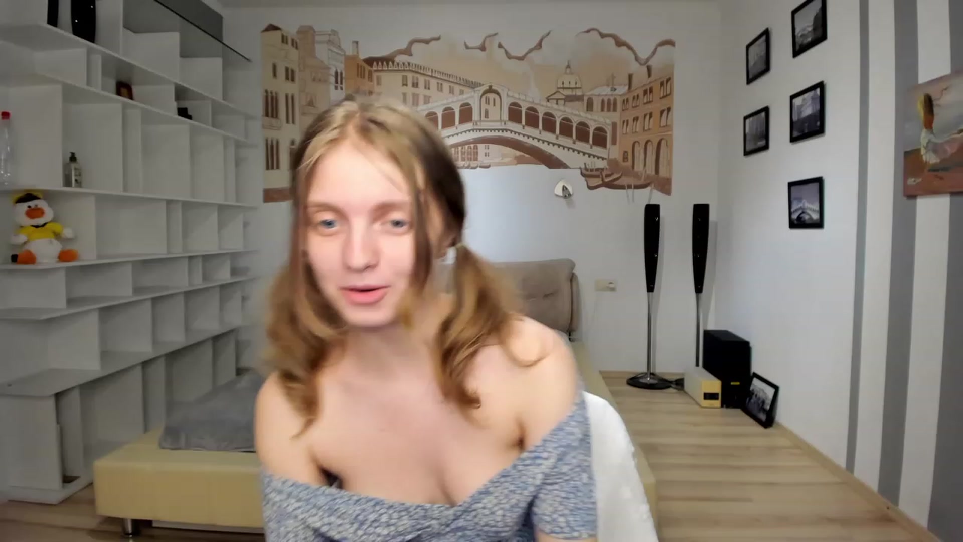 Gallery image thumbnail from OliviaWhites's myfreecams stream on, 06/27/2023, 09:58 image 4 of 20