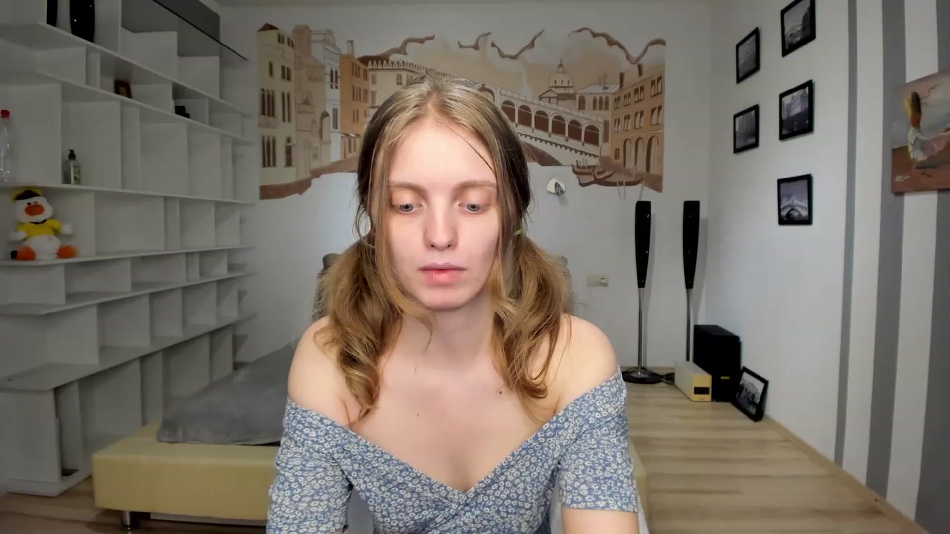 Gallery image thumbnail from OliviaWhites's myfreecams stream on, 06/27/2023, 09:58 image 3 of 20