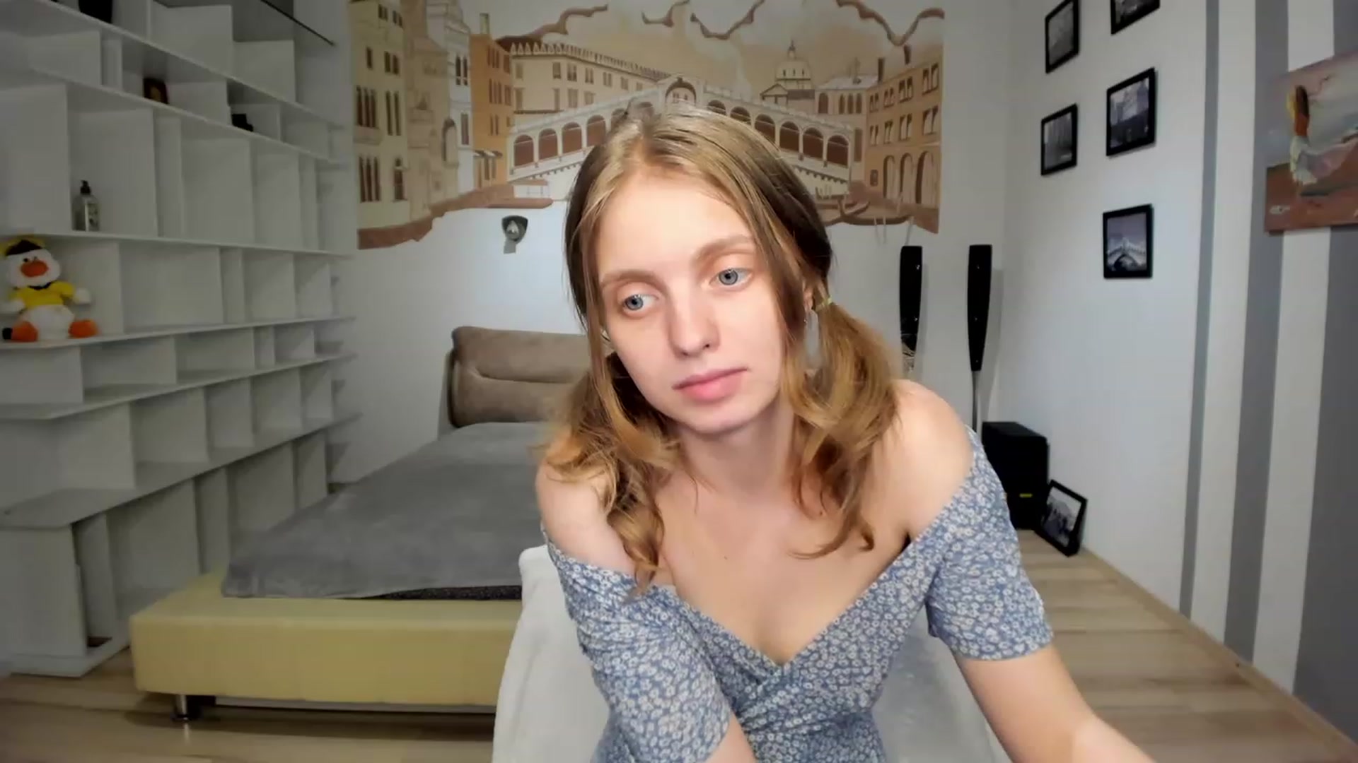 Gallery image thumbnail from OliviaWhites's myfreecams stream on, 06/27/2023, 10:22 image 13 of 20