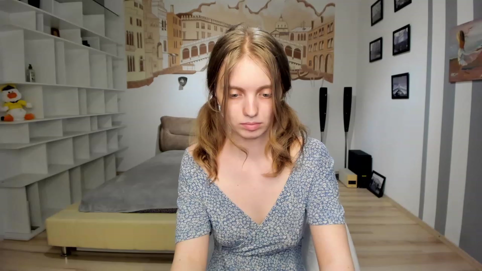 Gallery image thumbnail from OliviaWhites's myfreecams stream on, 06/27/2023, 10:22 image 17 of 20