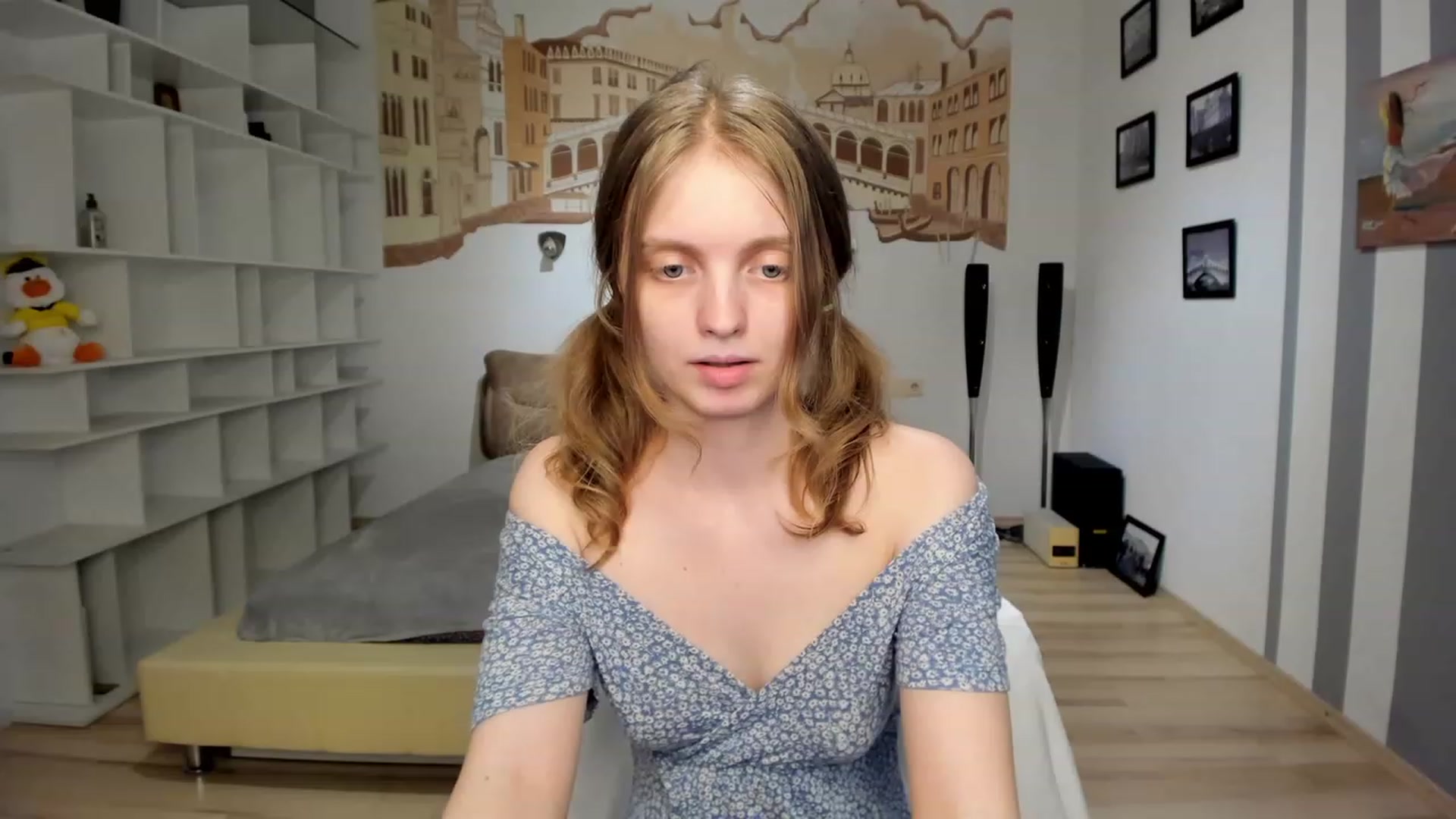 Gallery image thumbnail from OliviaWhites's myfreecams stream on, 06/27/2023, 10:22 image 11 of 20
