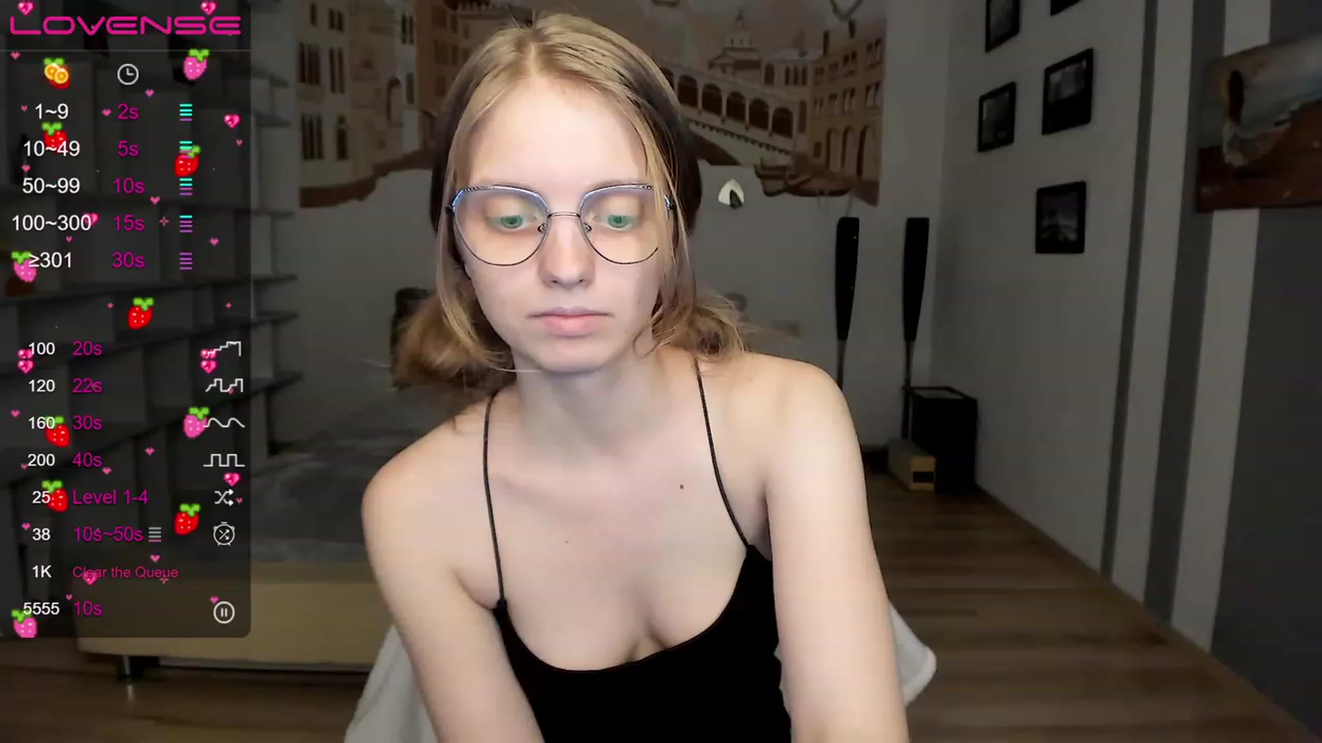Gallery image thumbnail from OliviaWhites's myfreecams stream on, 06/28/2023, 14:24 image 4 of 20