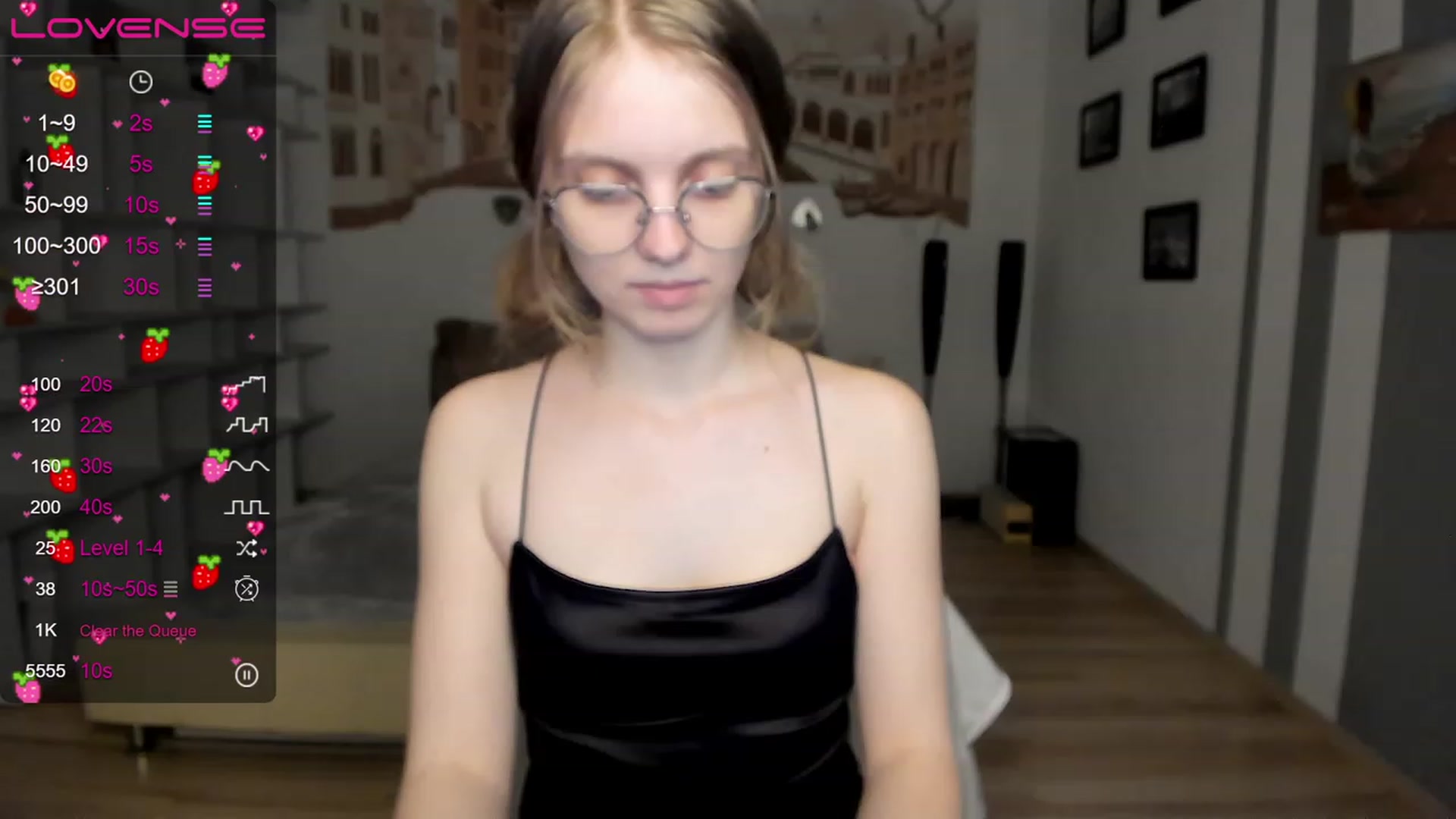 Gallery image thumbnail from OliviaWhites's myfreecams stream on, 06/28/2023, 14:24 image 2 of 20