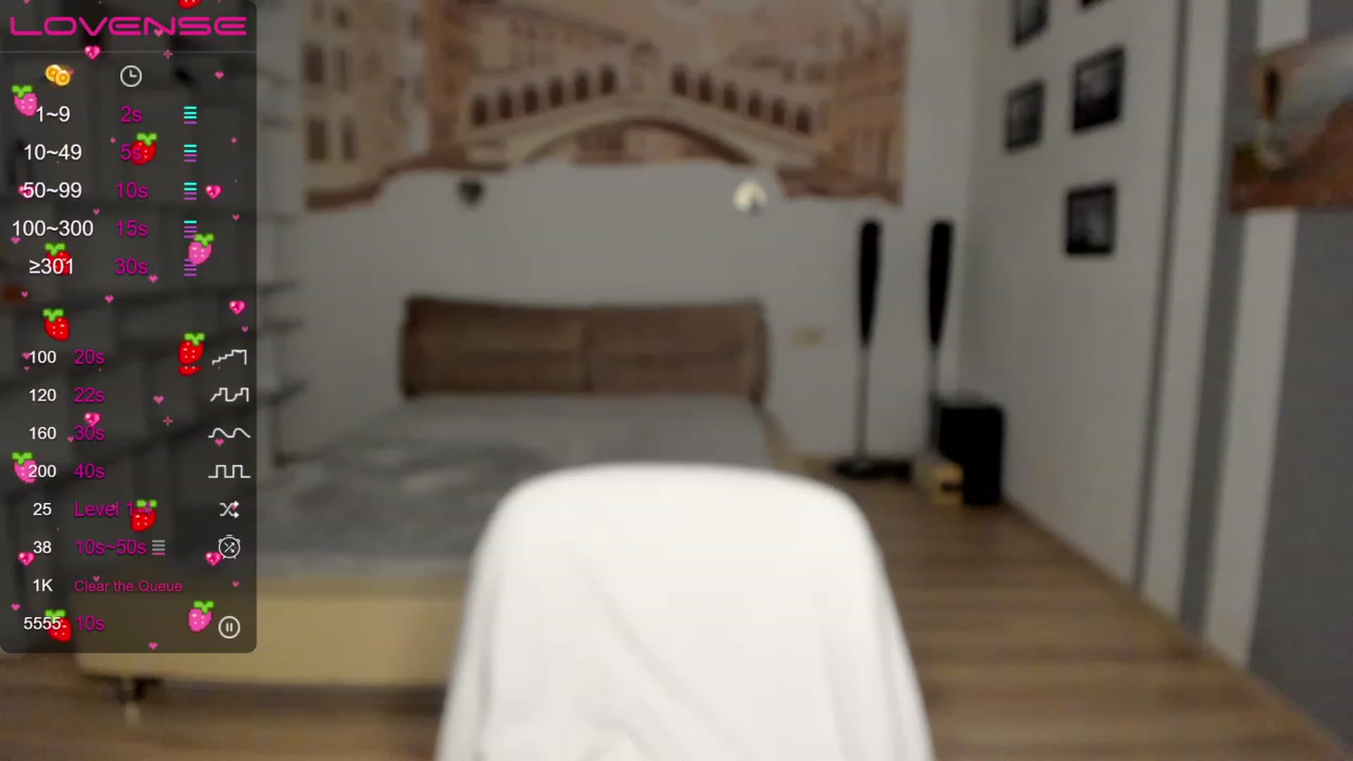 Gallery image thumbnail from OliviaWhites's myfreecams stream on, 06/28/2023, 15:47 image 15 of 20