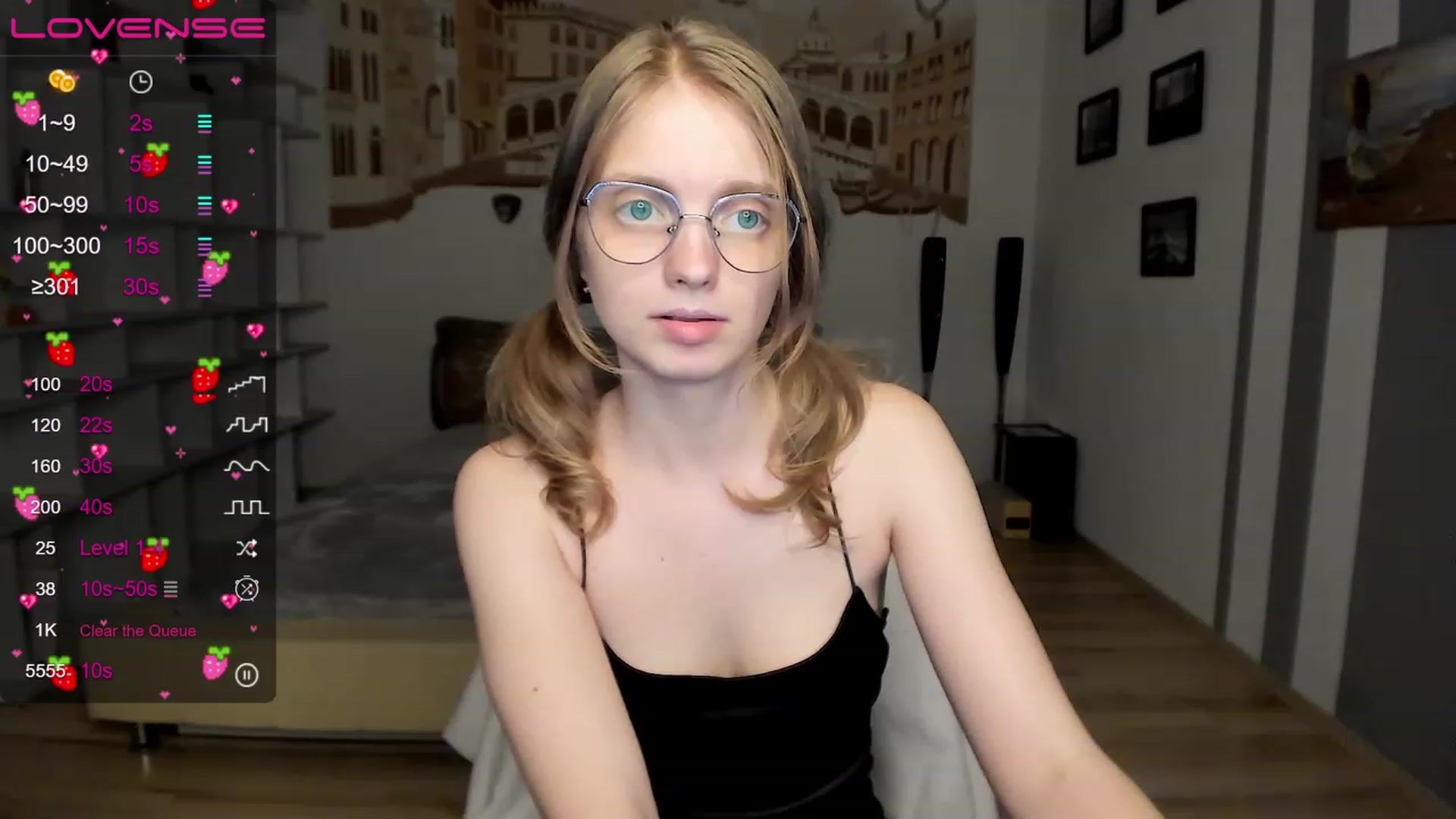 Gallery image thumbnail from OliviaWhites's myfreecams stream on, 06/28/2023, 15:47 image 12 of 20