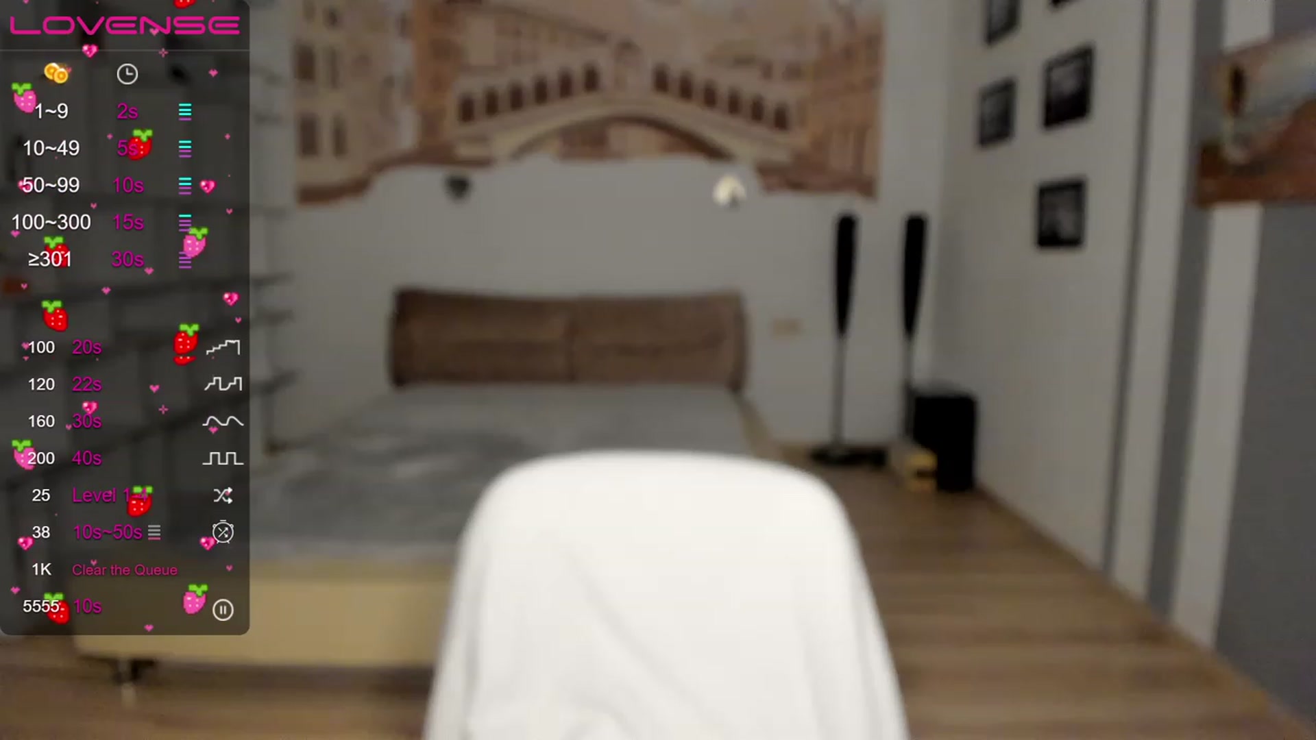 Gallery image thumbnail from OliviaWhites's myfreecams stream on, 06/28/2023, 15:47 image 14 of 20