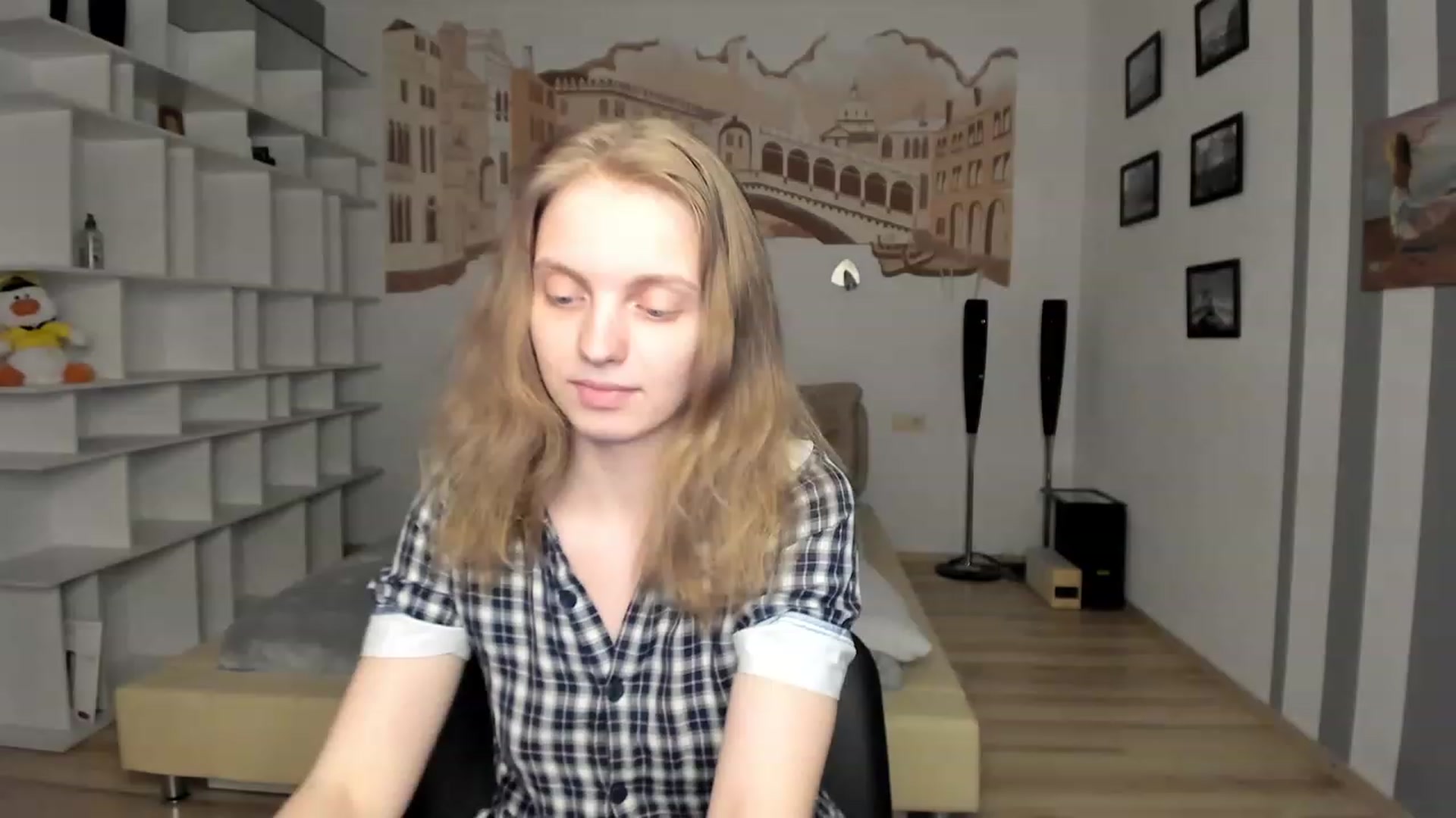 Gallery image thumbnail from OliviaWhites's myfreecams stream on, 07/02/2023, 10:56 image 16 of 20