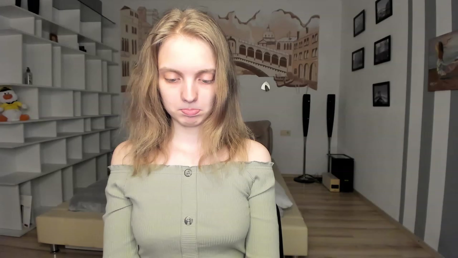Gallery image thumbnail from OliviaWhites's myfreecams stream on, 07/02/2023, 10:56 image 17 of 20