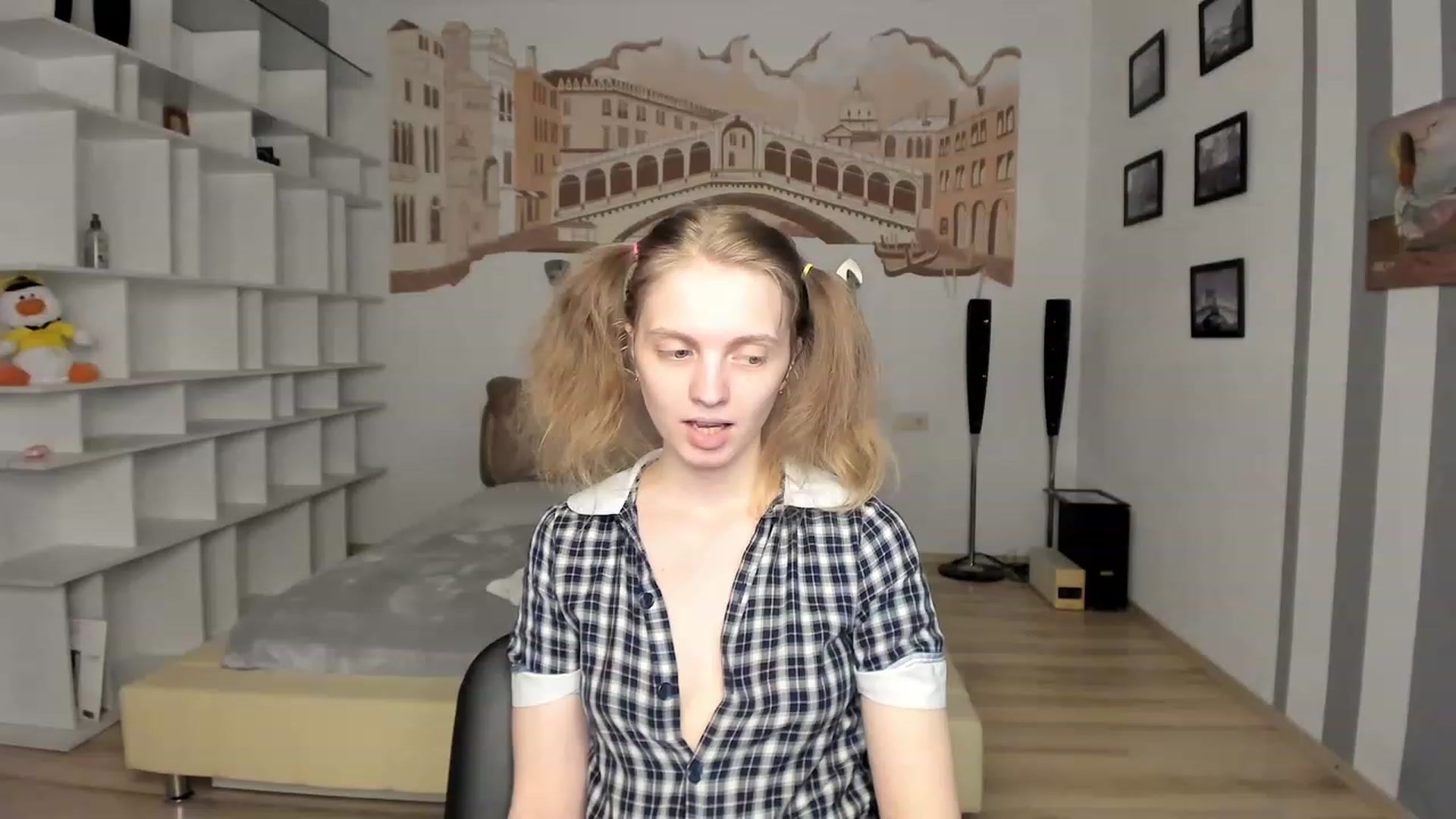 Gallery image thumbnail from OliviaWhites's myfreecams stream on, 07/02/2023, 10:56 image 7 of 20