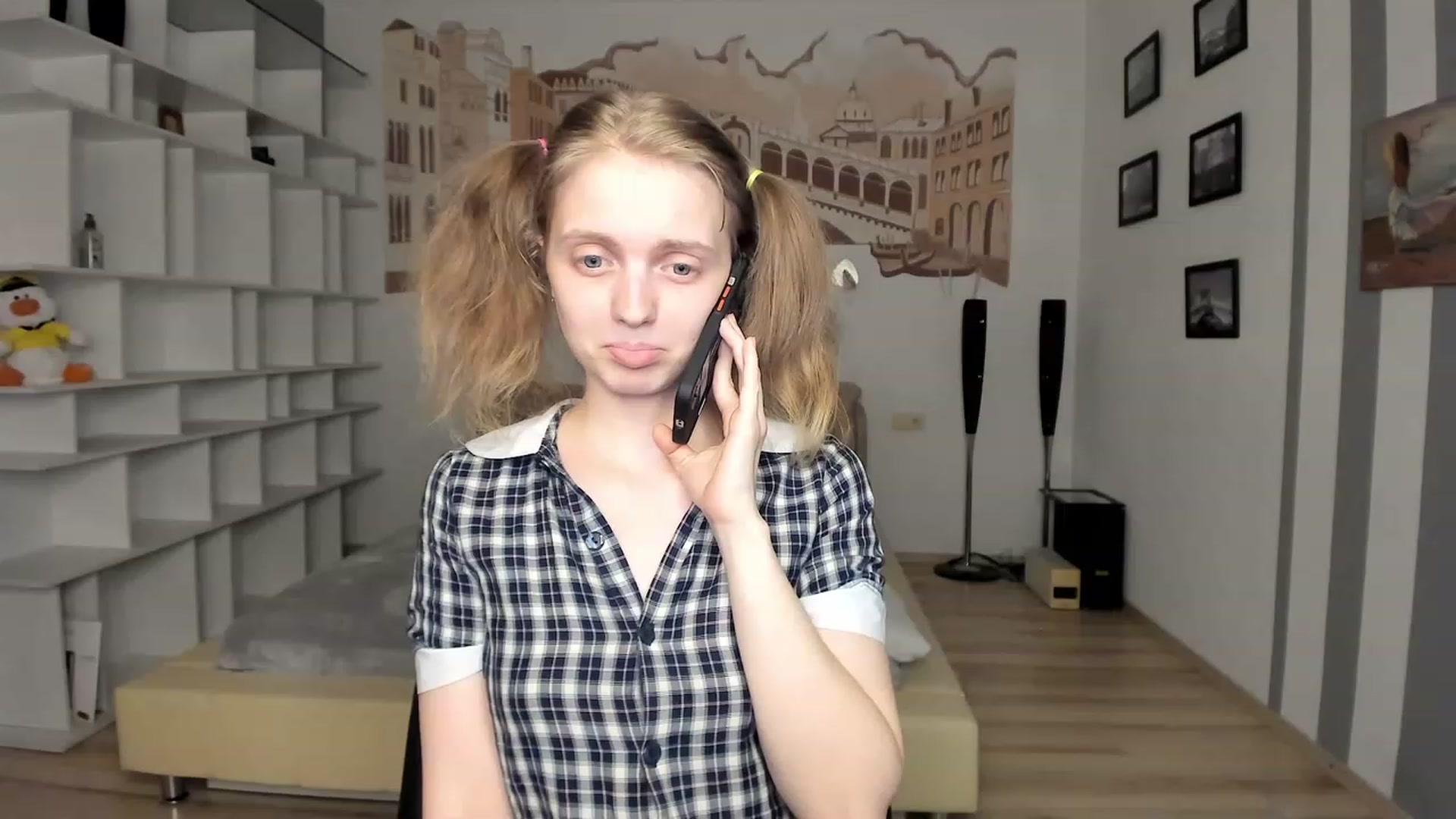Gallery image thumbnail from OliviaWhites's myfreecams stream on, 07/02/2023, 10:56 image 15 of 20