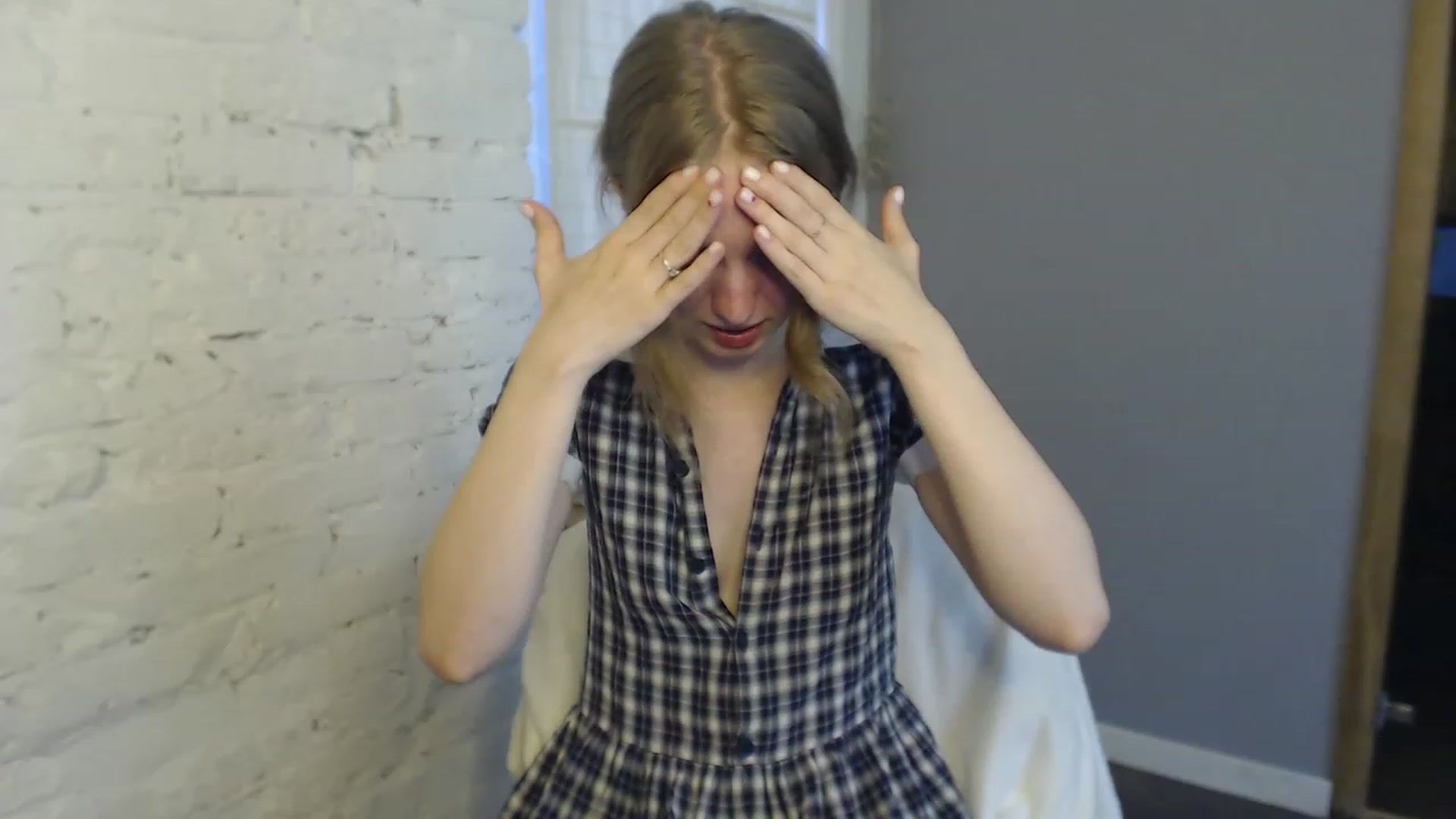 Gallery image thumbnail from OliviaWhites's myfreecams stream on, 07/04/2023, 08:38 image 12 of 20