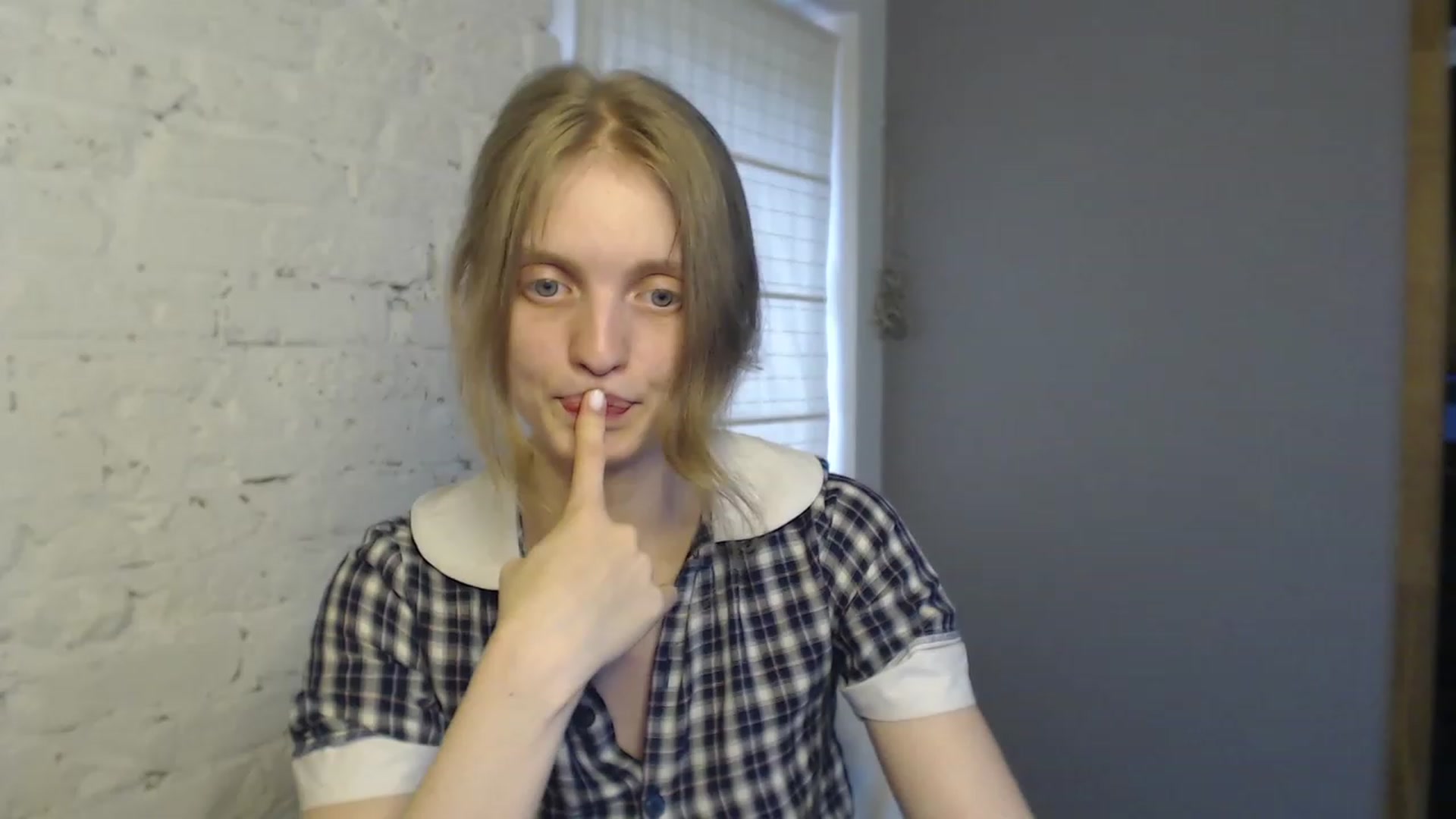 Gallery image thumbnail from OliviaWhites's myfreecams stream on, 07/04/2023, 10:01 image 12 of 20