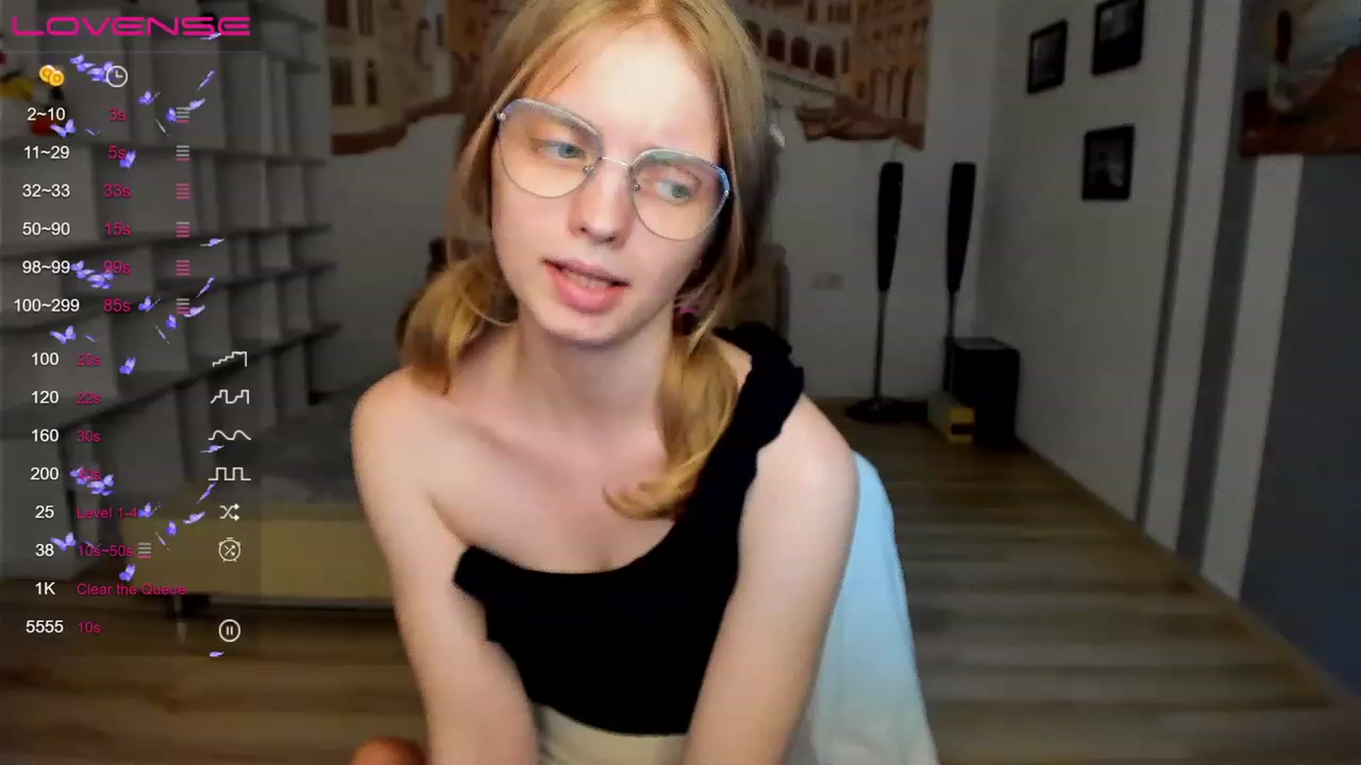 Gallery image thumbnail from OliviaWhites's myfreecams stream on, 07/08/2023, 10:44 image 3 of 20