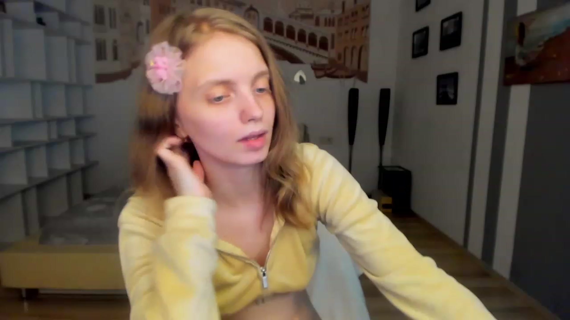 Gallery image thumbnail from OliviaWhites's myfreecams stream on, 07/12/2023, 09:51 image 18 of 20