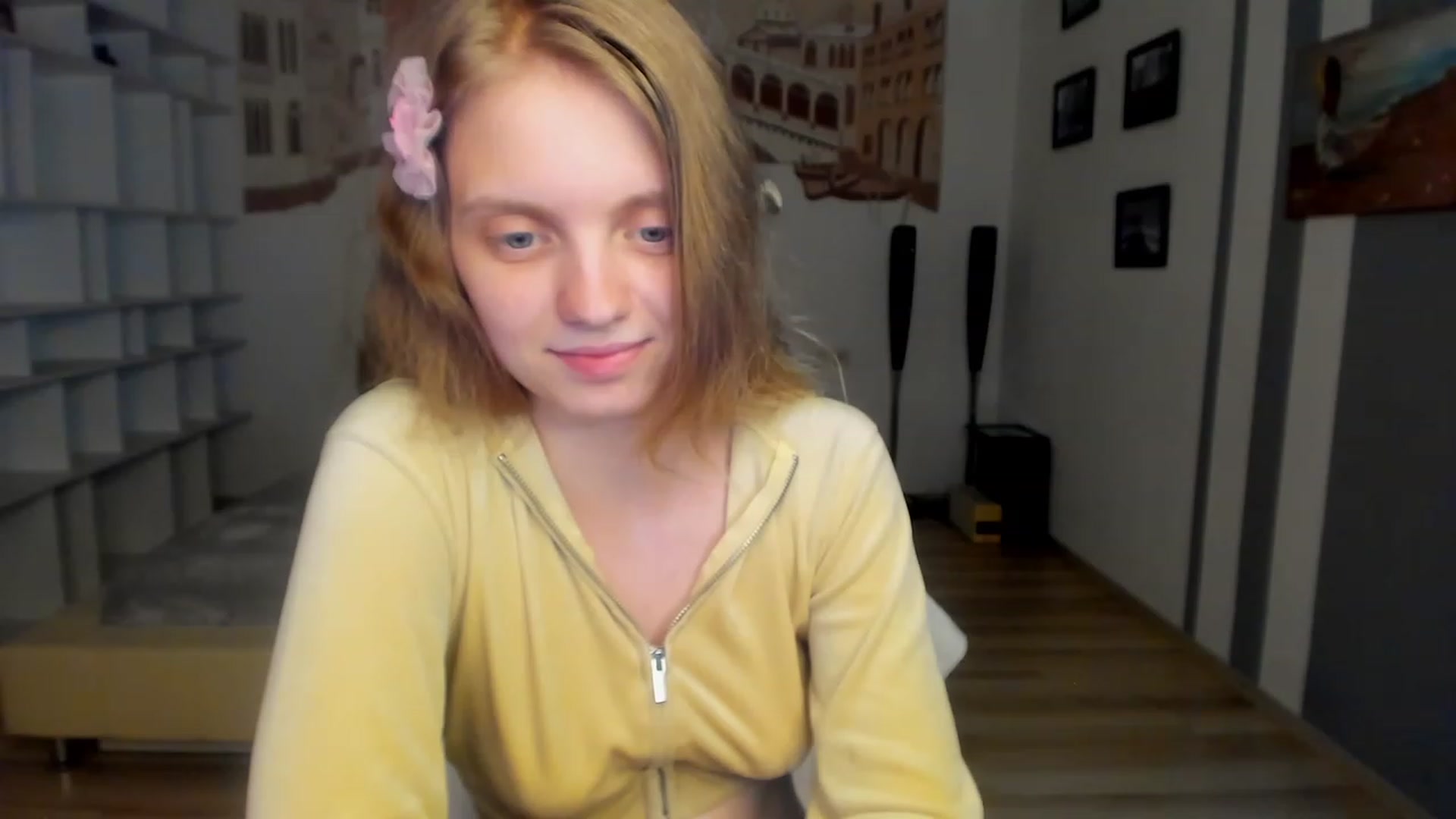 Gallery image thumbnail from OliviaWhites's myfreecams stream on, 07/12/2023, 09:51 image 17 of 20